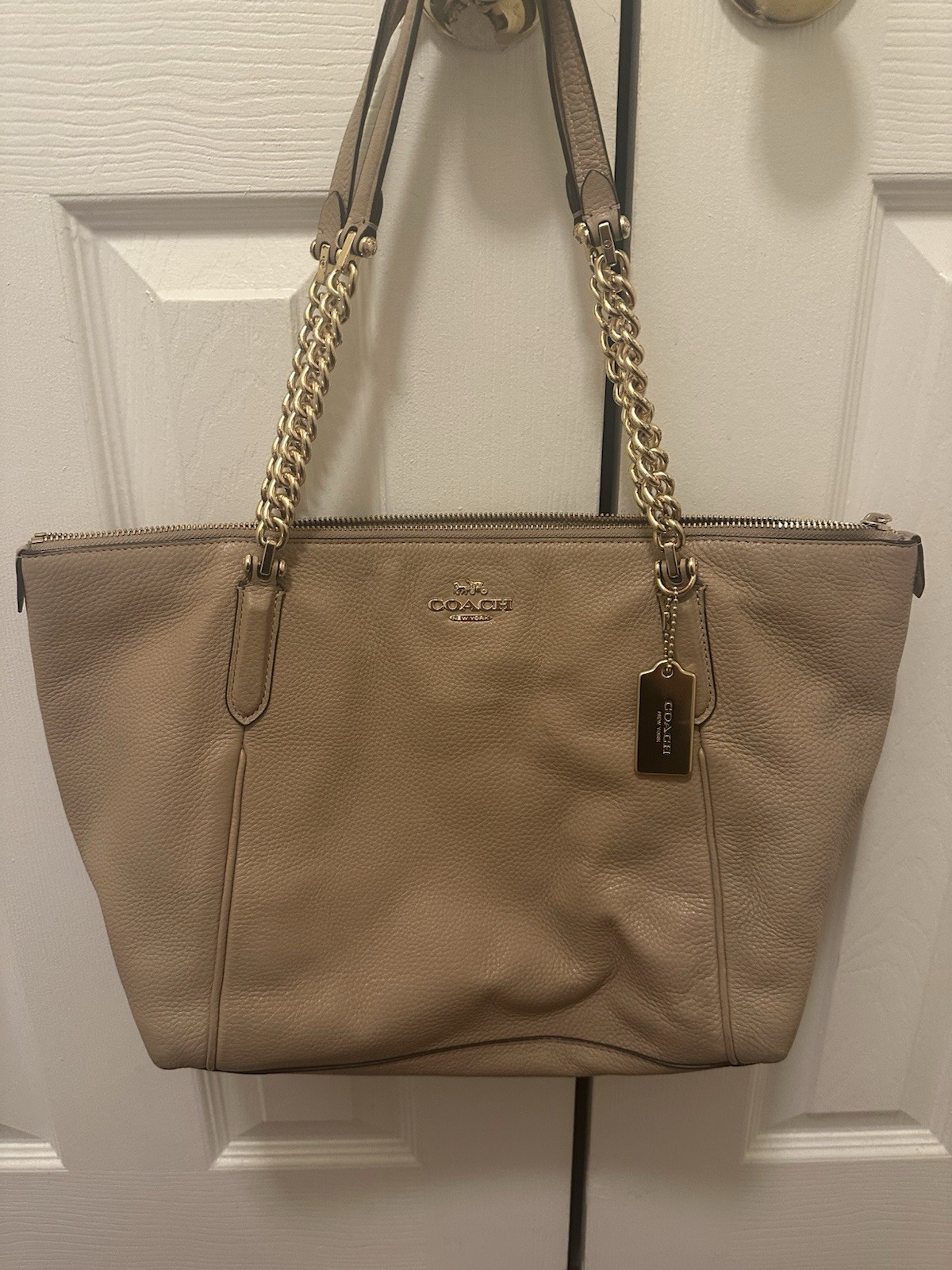 Coach Ava Chain Tote Color Pebble