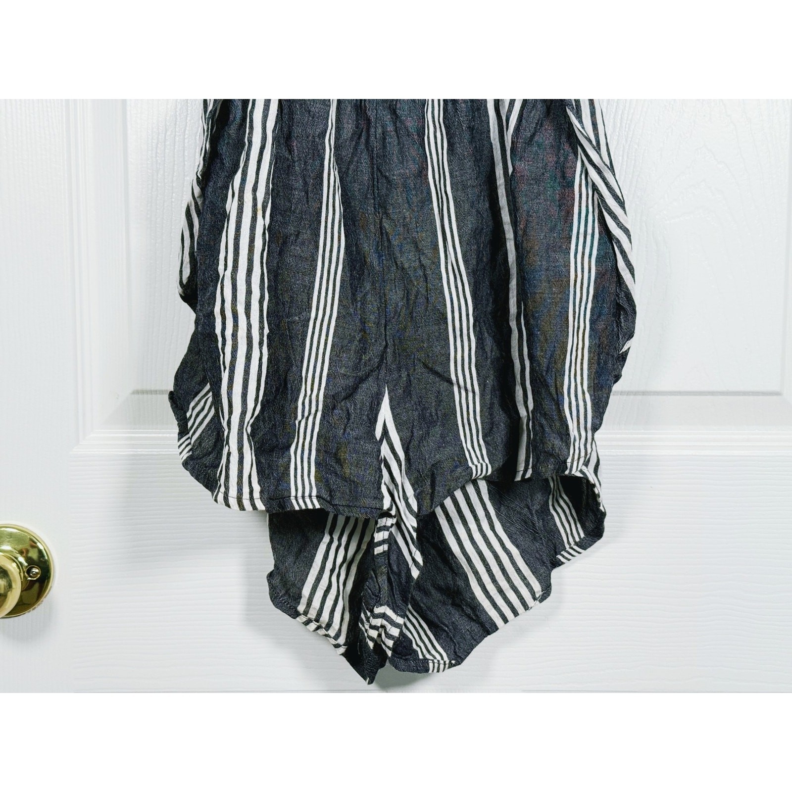 Abercrombie & Fitch Striped Tie Back Romper Medium Gray Beachy Coastal Summer