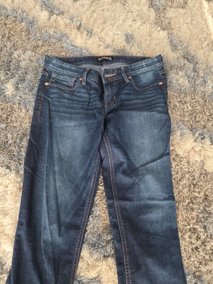 Vintage Express Women’s Skinny Size 4R Jean Dark Wash Stretch Lightweight