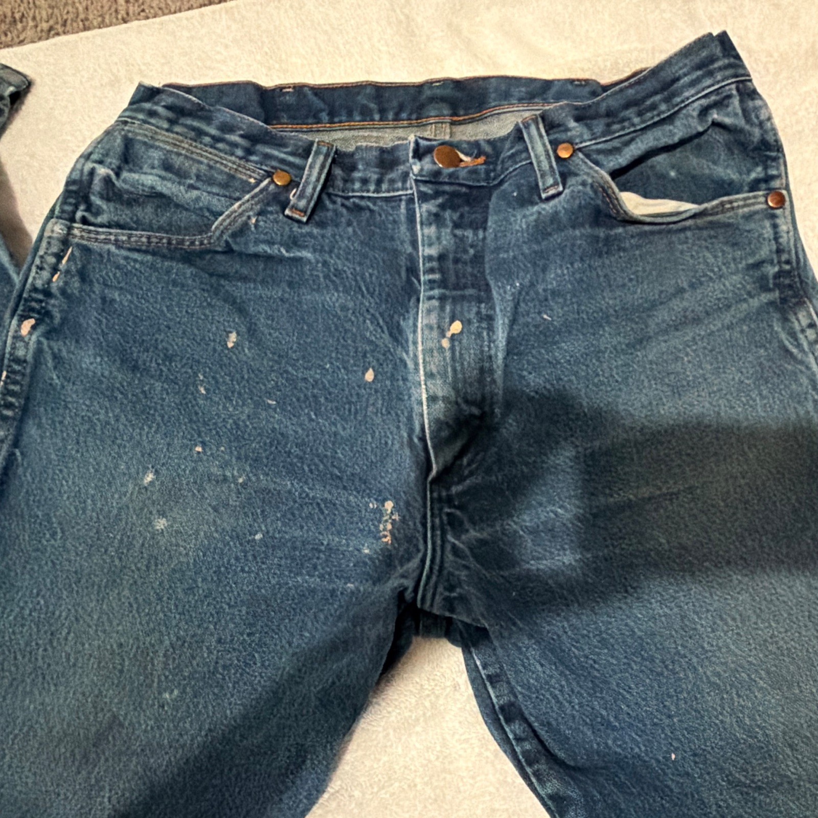 Wrangler Vintage Cowboy Cut Men’s Blue Denim Jeans Straight Regular Fit Mid Rise