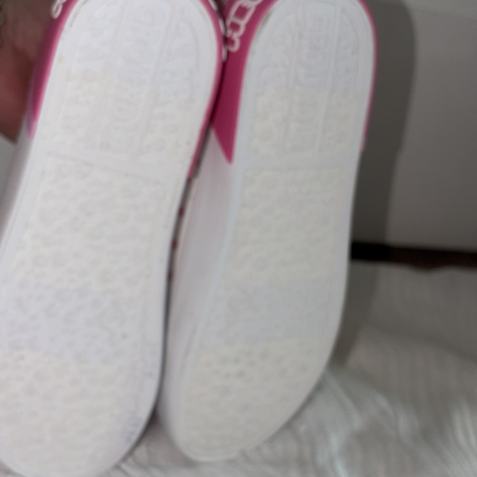 Hello Kitty Unisex Kids Size 4 Pink Glitter Polka Dot High Top Lace-Up