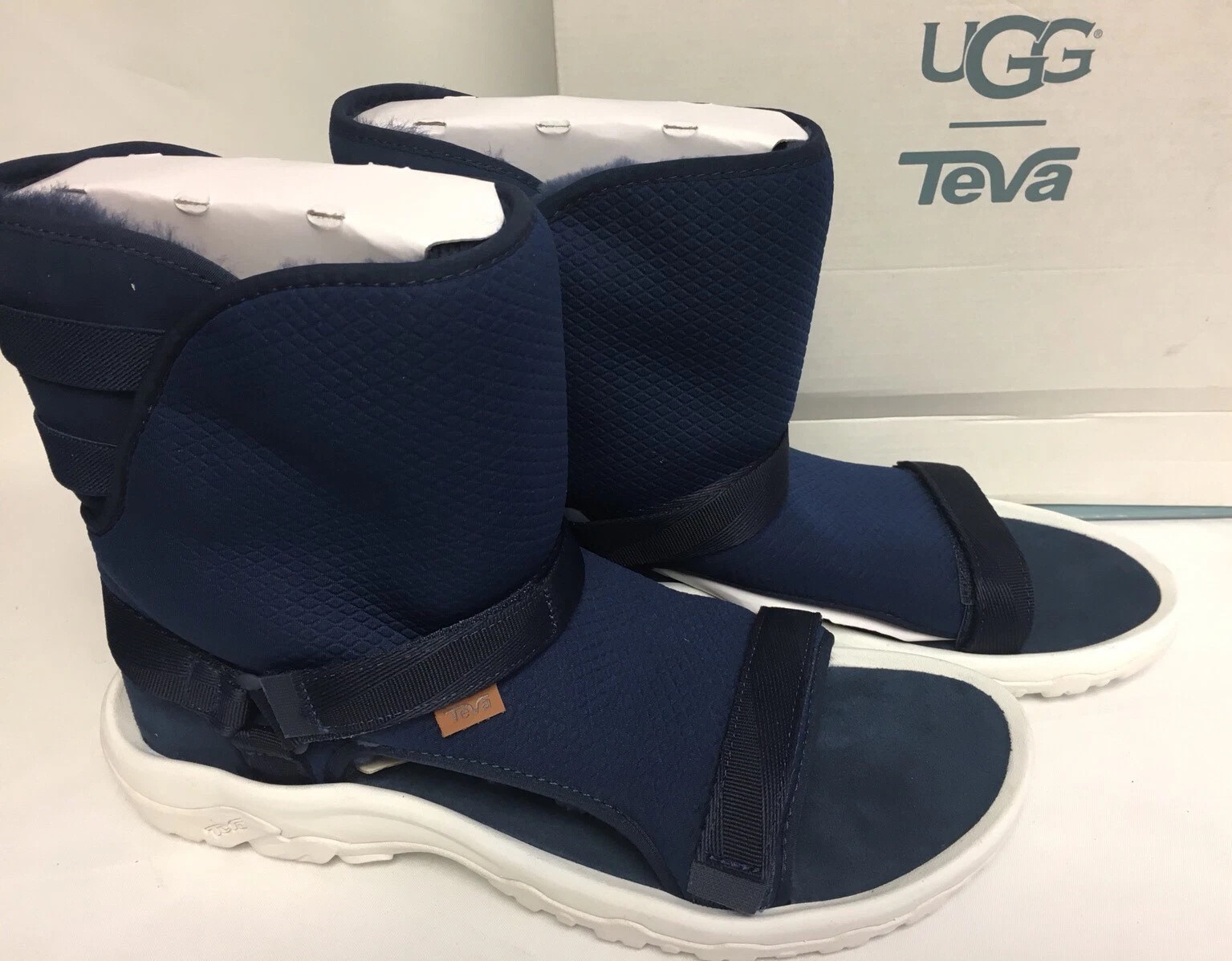 UGG/TEVA COLLAB Black Iris SHEEPSKIN SPORTY HYBRID BOOT SANDAL 1018220U SZ M4/W6