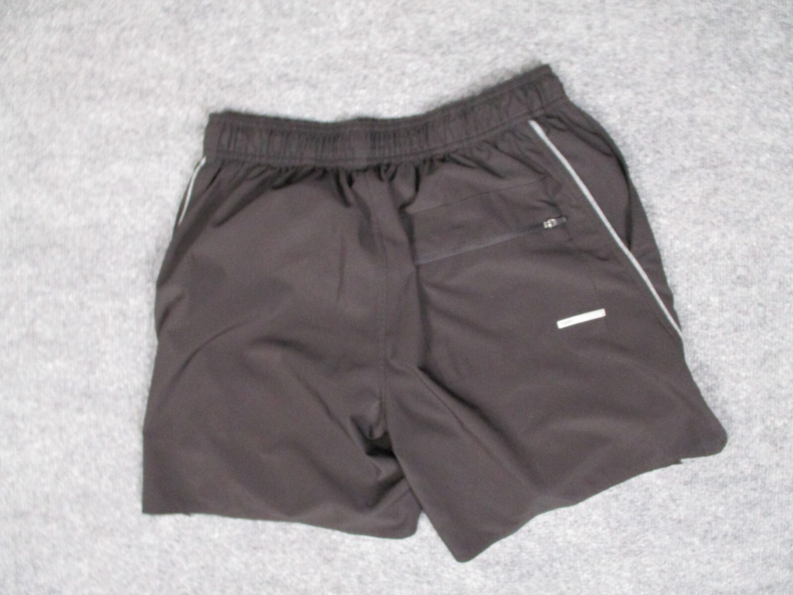 Vuori Shorts Mens Small Black Lined Trail Hiking Outdoor Gym Atheltic