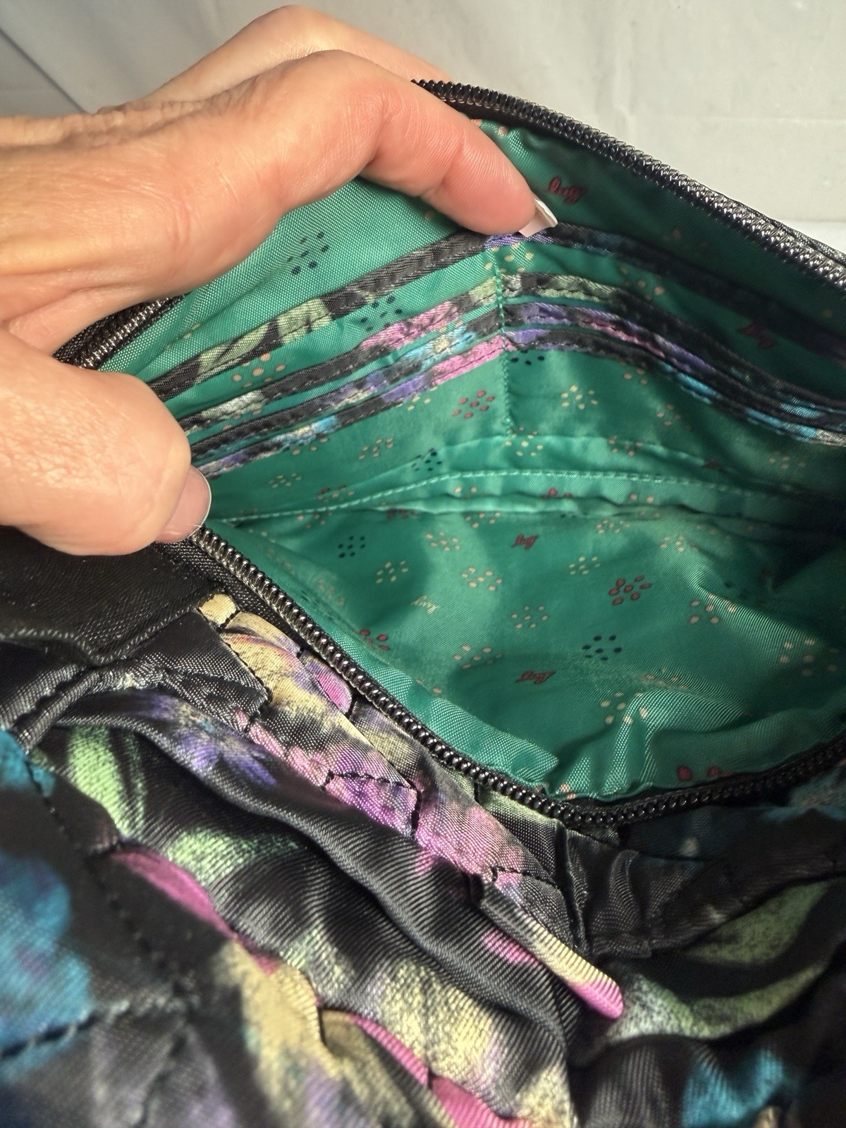 LUG jive satchel Built In Wallet