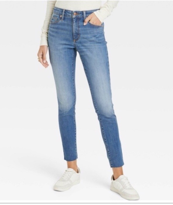 Women’s Universal Thread Ultra Soft High Rise Skinny Jeans Med Wash Size 4 NWT