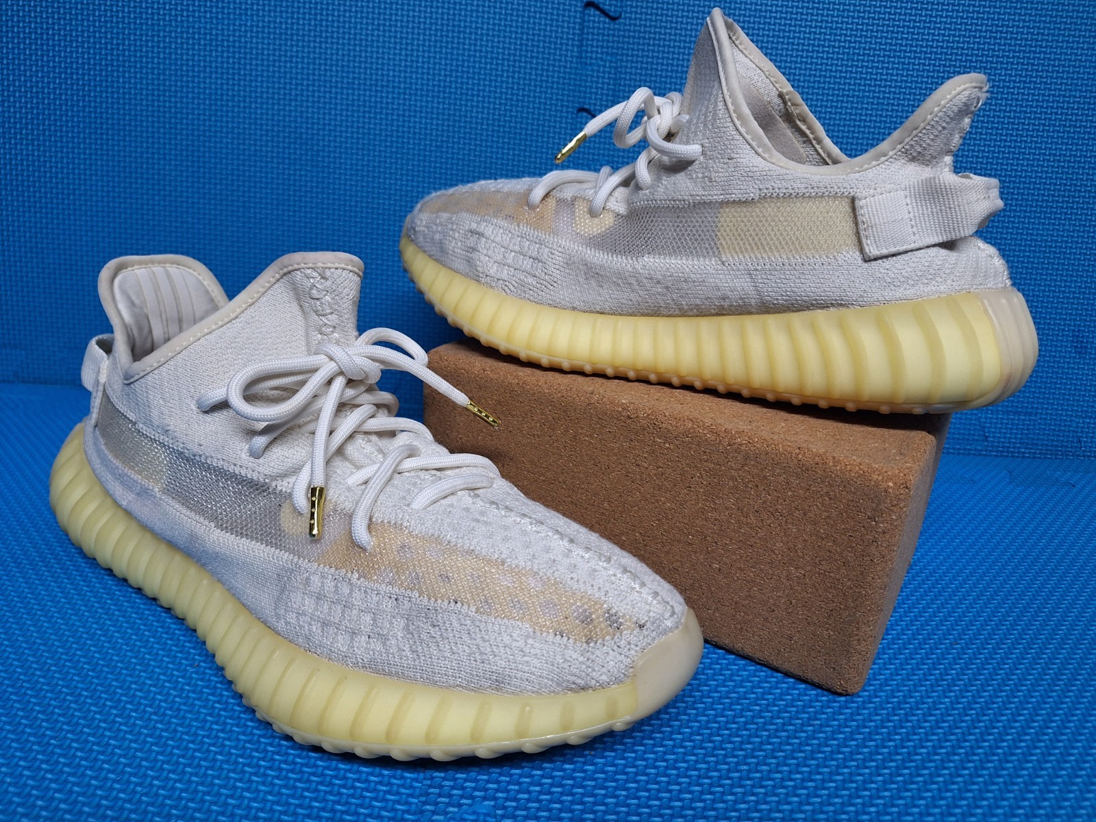 Adidas Yeezy Boost 350 V2 Bone White Sneakers US Size 10 1/2 Men’s HQ6316