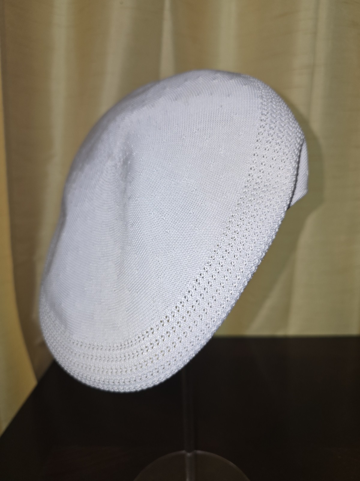 Kangol Tropic 504 Ventair Flat Cap Hat White Embroidered Kangaroo Logo Mens