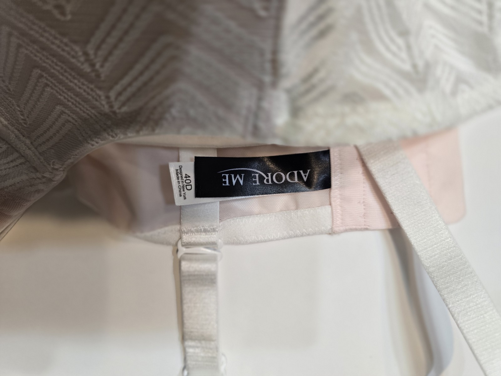 Adore Me 40D Pink Geometric Lace Underwired T-Shirt Bra Adjustable Hook & Eye
