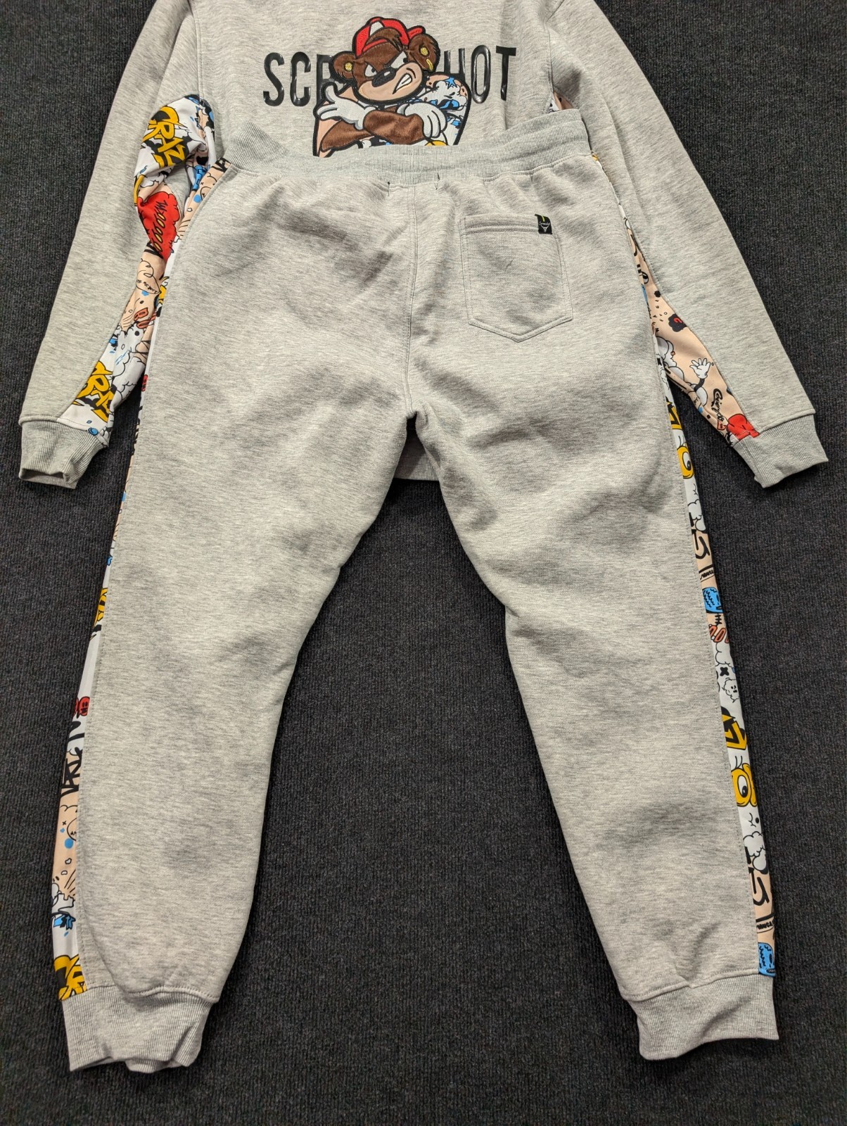Screenshot men sz 2XL gray crewneck sweatshirt bear jogger pants track suit set