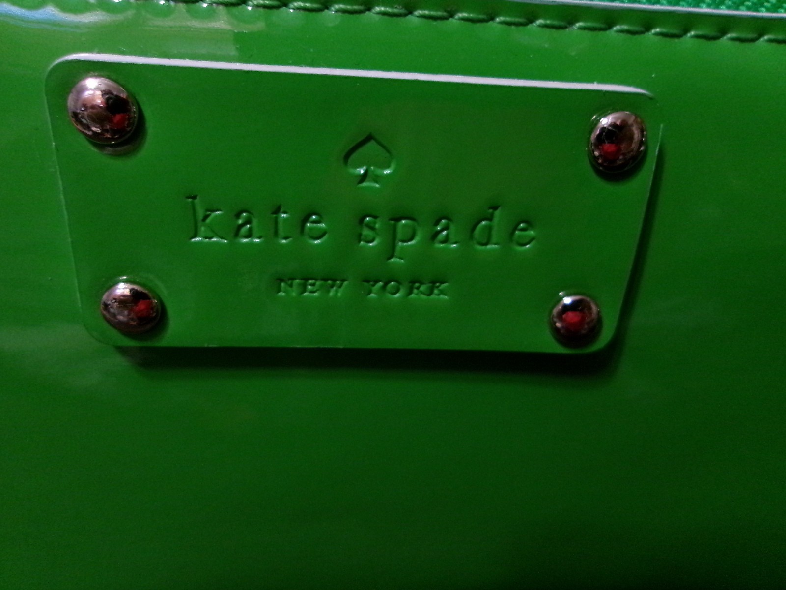 KATE SPADE APPLE GREEN PICNIC BASKET HANDBAG W/ZIP AROUNDD CLUTCH WALLET