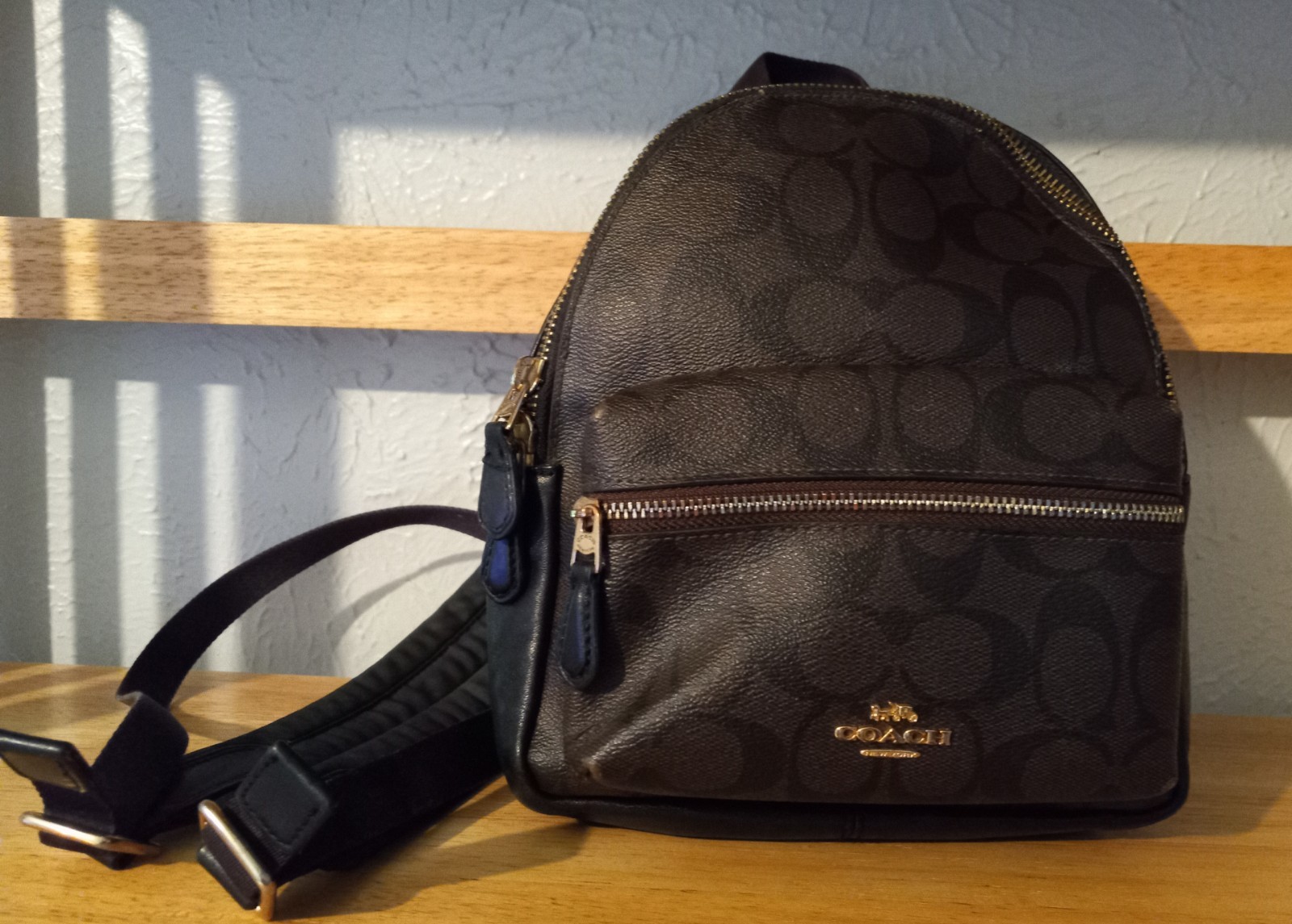 Coach Charlie Signature Canvas Backpack Brown Black Gold Zipper Closure Pockets