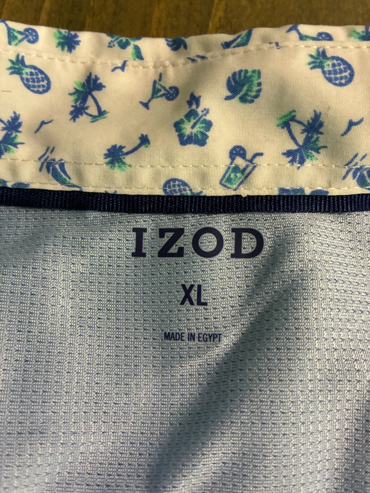 Izod Golf or Casual Button Down Shirt Men XL , Fun Summer Pattern Short Sleeve