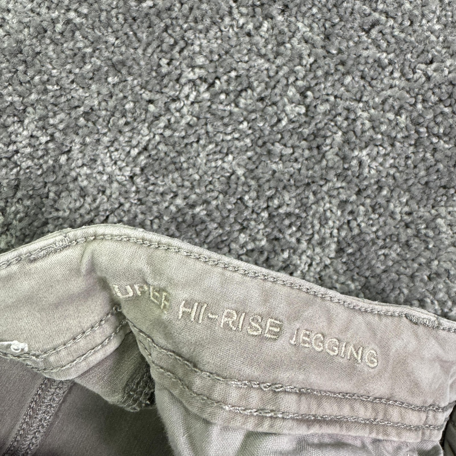 American Eagle Jeans Womens 8 Beige Pink Super Hi Rise Jegging Ankle Zip Stretch