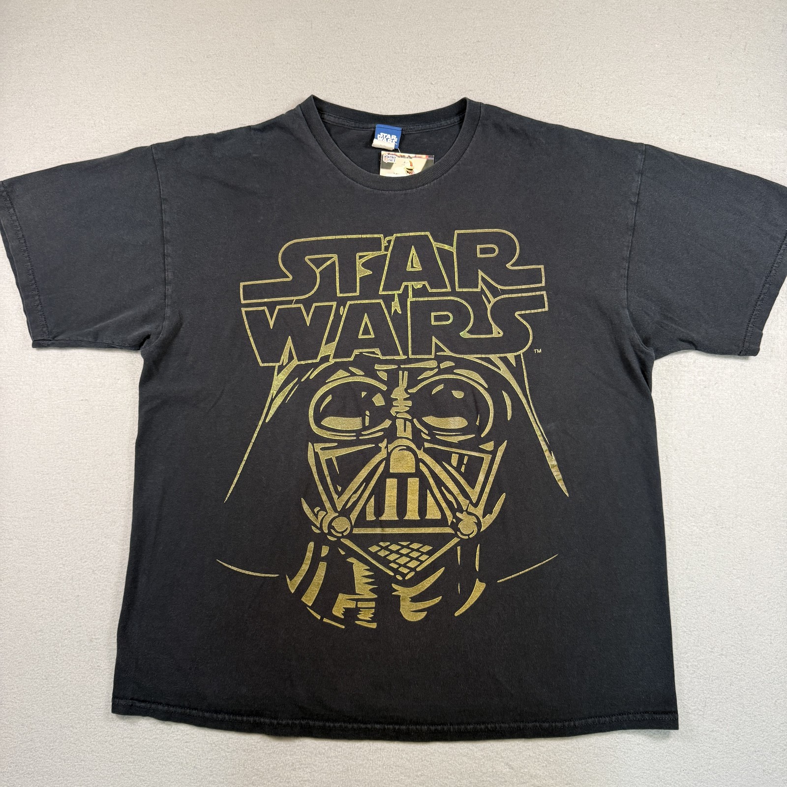 Star Wars T-Shirt Men’s XL Black Darth Vader Spellout Line Art Vintage