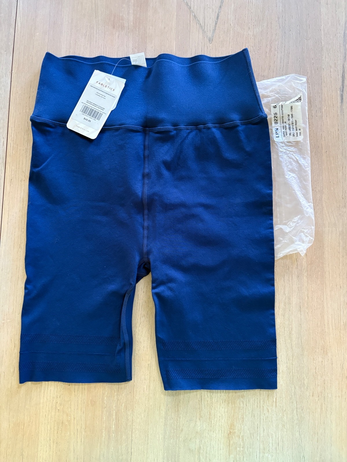 SculptKnit by Fabletics Womens 3X Navy High-Waist Perforated Short NWT