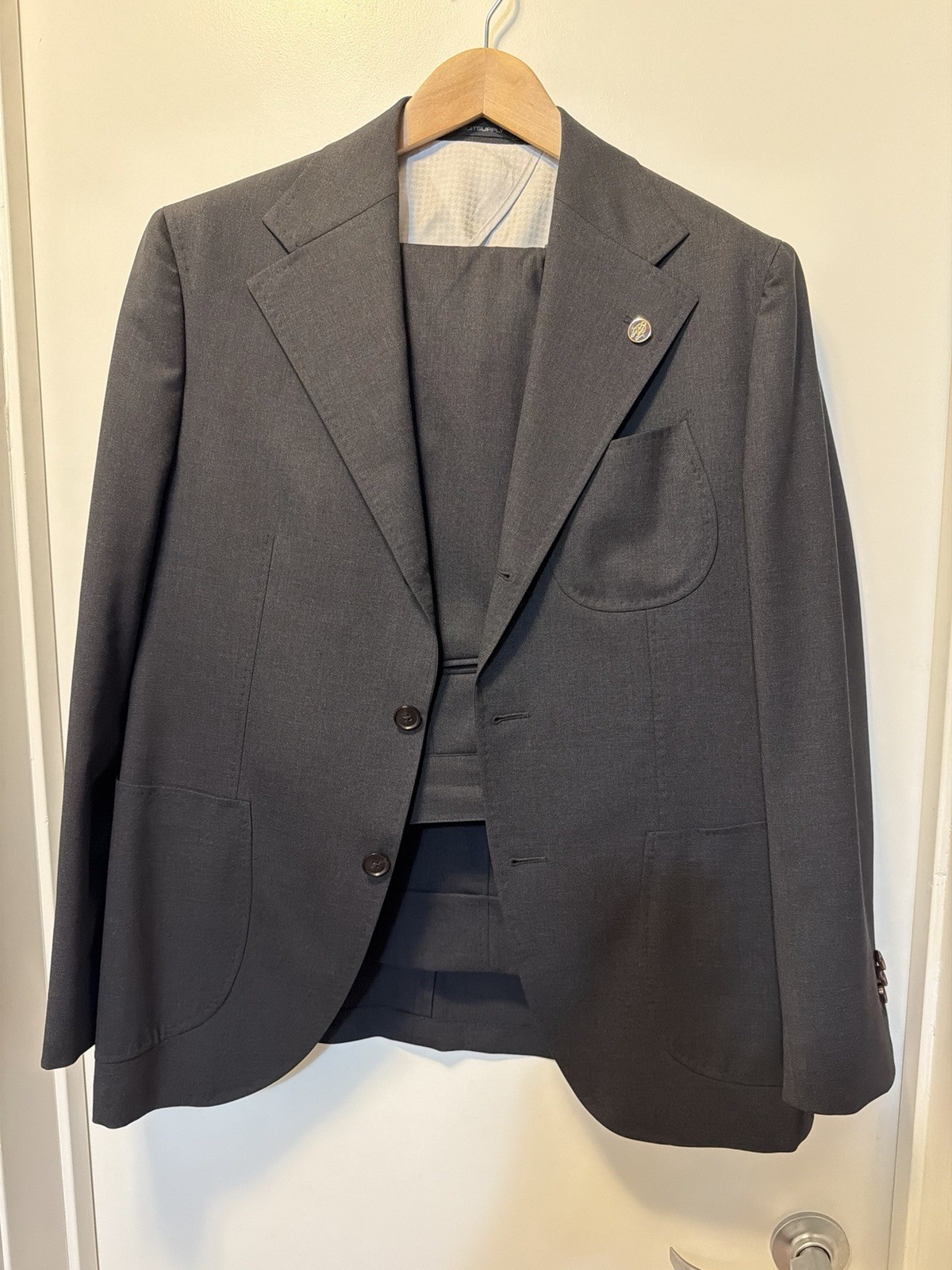 Suitsupply Men’s Gray Havana Suit 38s