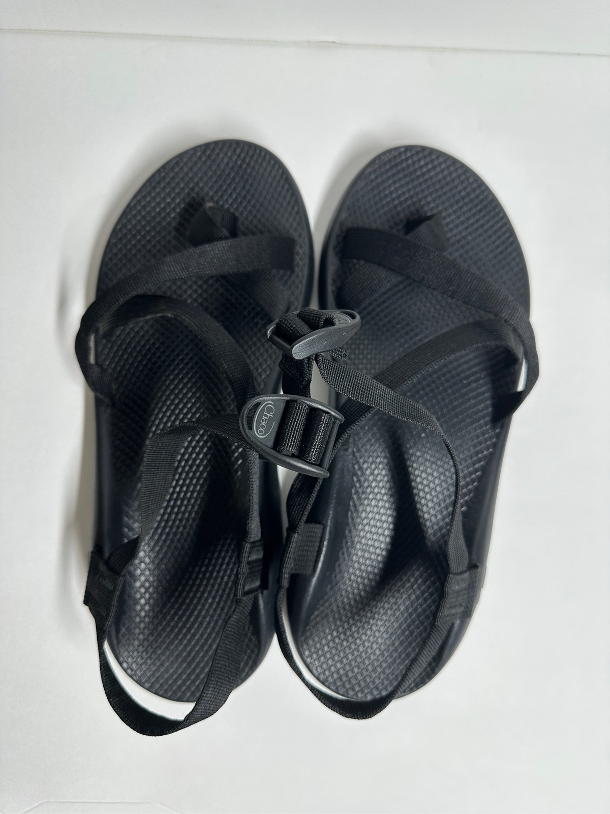 Chaco Z2 Classic Men’s Sandals Black Strappy Toe Loop Hiking Sport Size 13