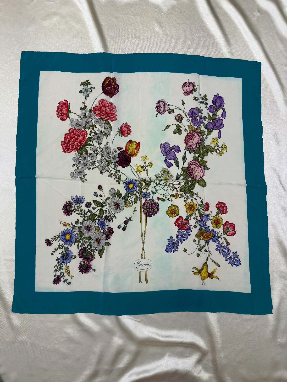 Vintage Gucci Botanical Floral Silk Scarf Hand Rolled Italy 82cm Archive