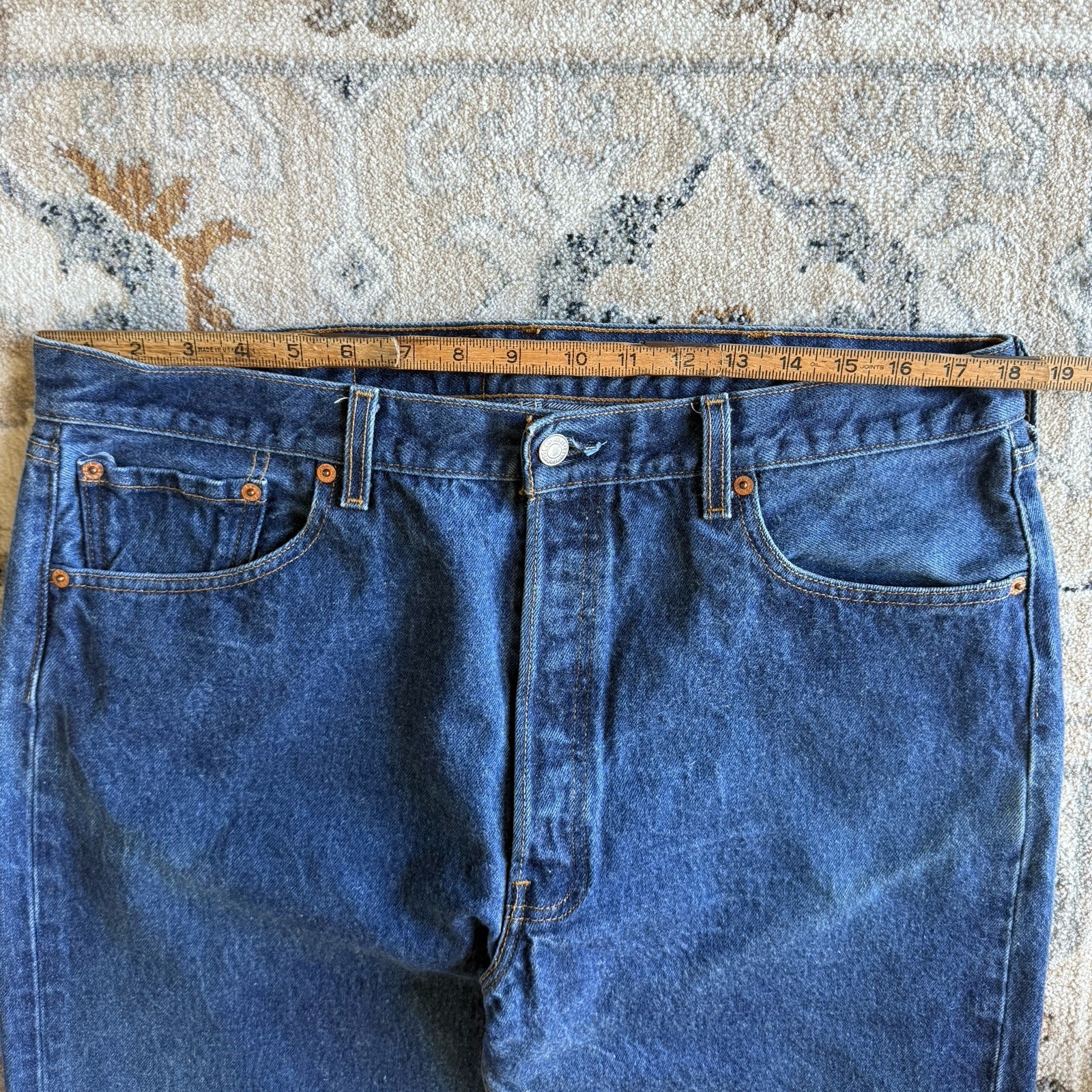 Vintage Levi’s Jeans Mens (FITS 36×31”) 501 XX Shrink To Fit Made in USA Denim