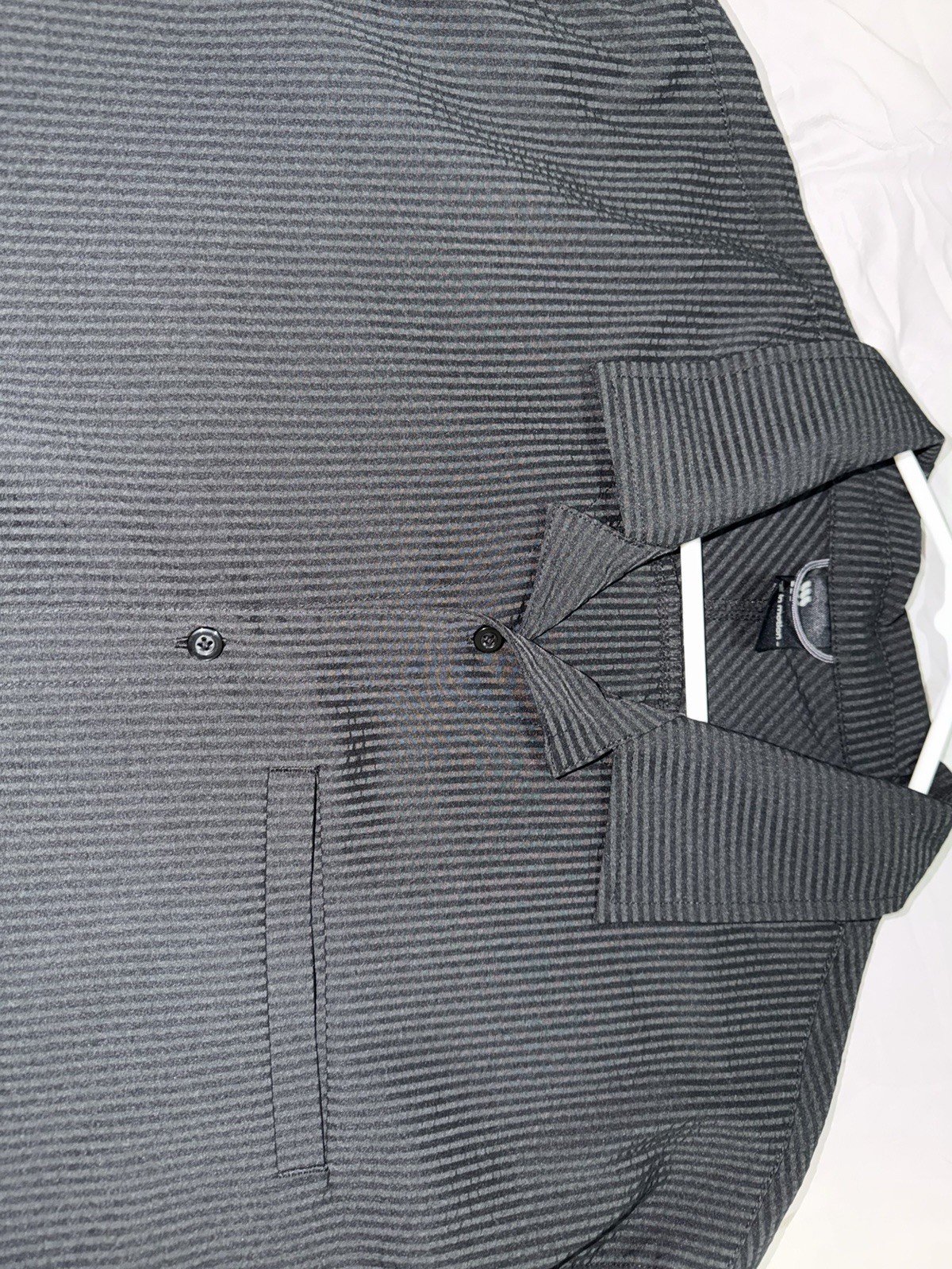 All in Motion Men’s Gray Striped Woven Short Sleeve Spread Collar Button-Up XL