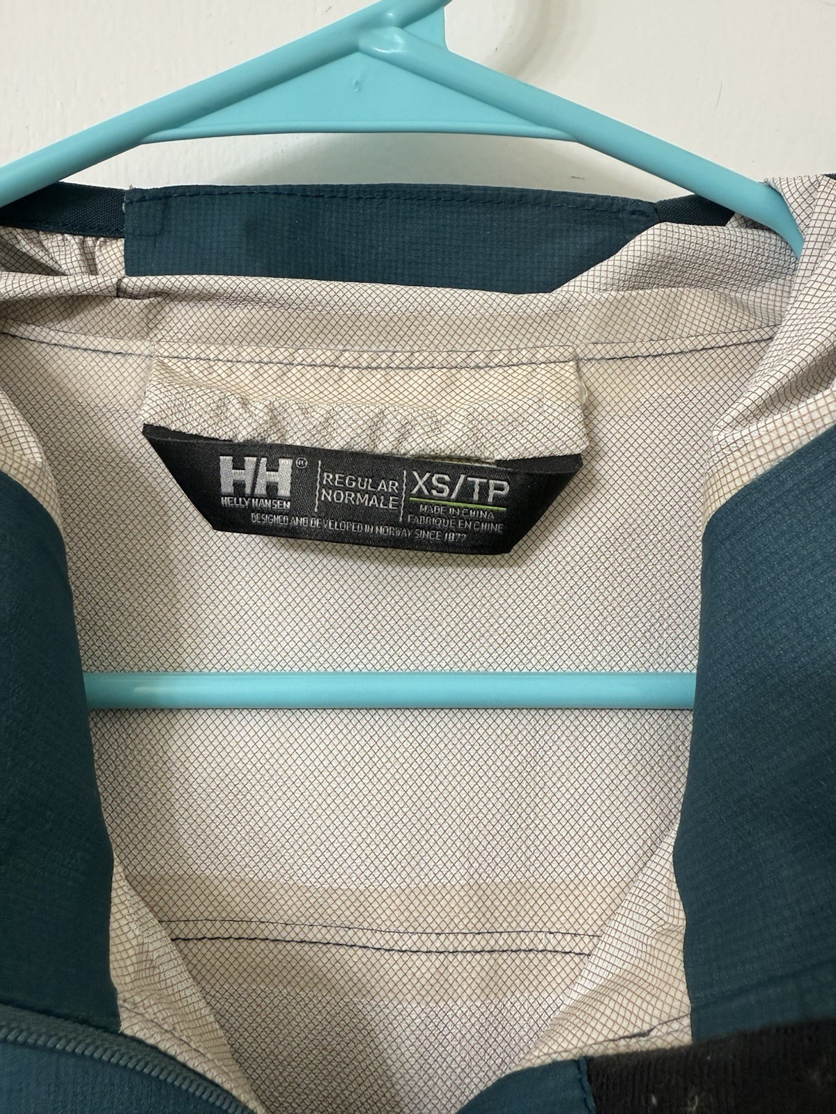 Helly Hansen Women’s Blue Hooded Full Zip Nylon Jacket XS/TP