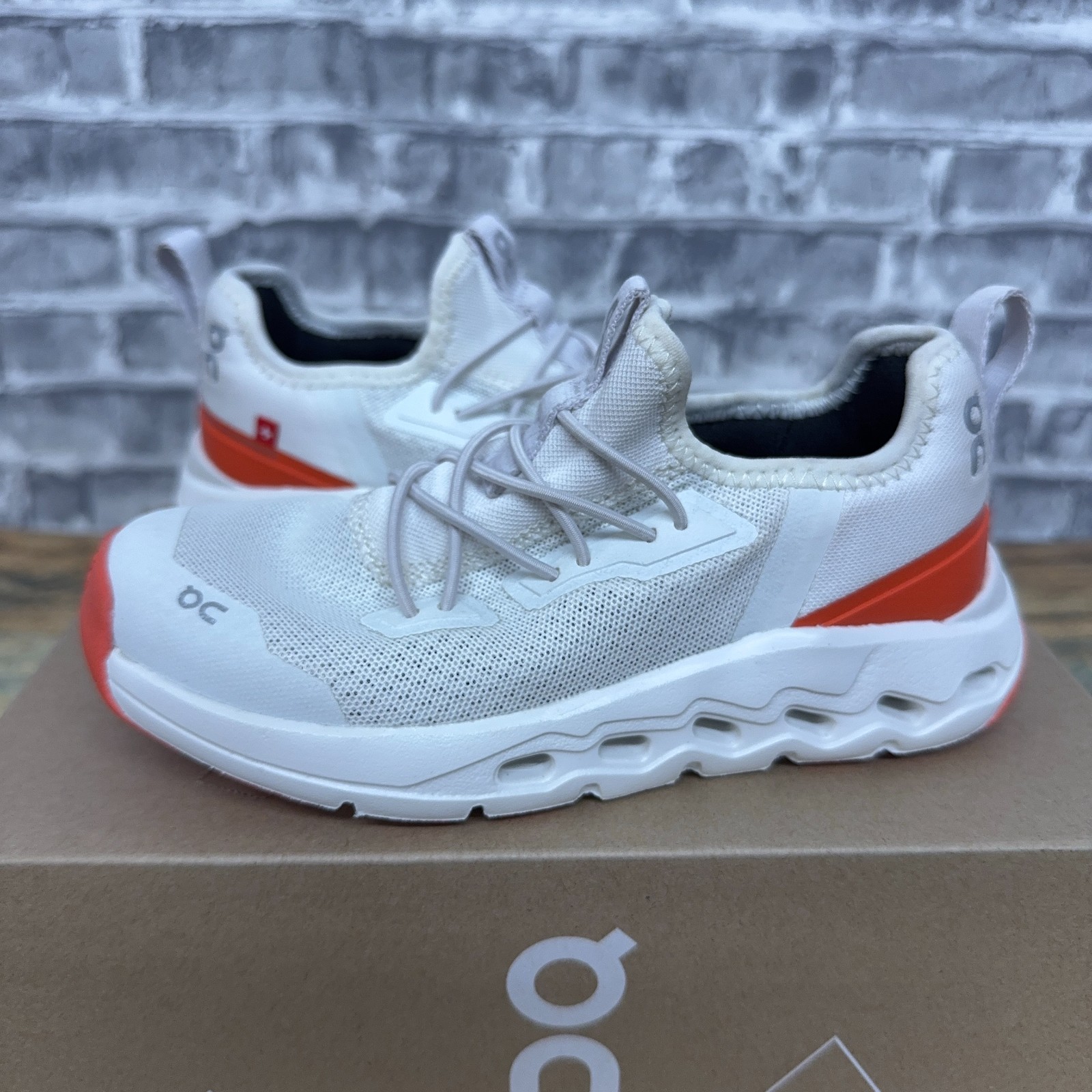 On Cloudleap Ivory Flame Preschool Kids Size 11 K New