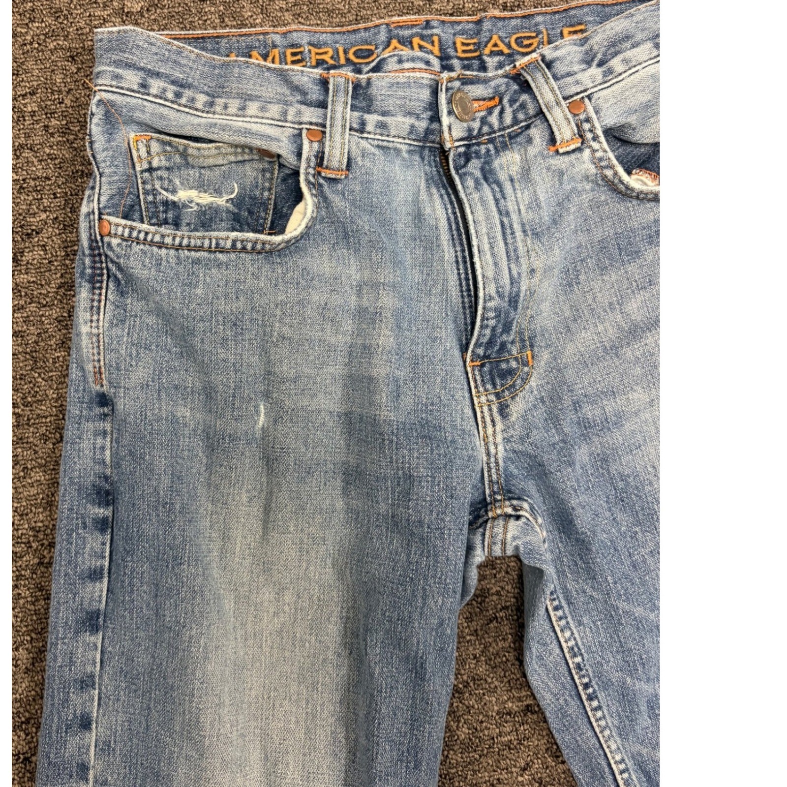 American Eagle Outfitters Mens Loose Fit Light Wash Denim Jeans 28×30 Blue