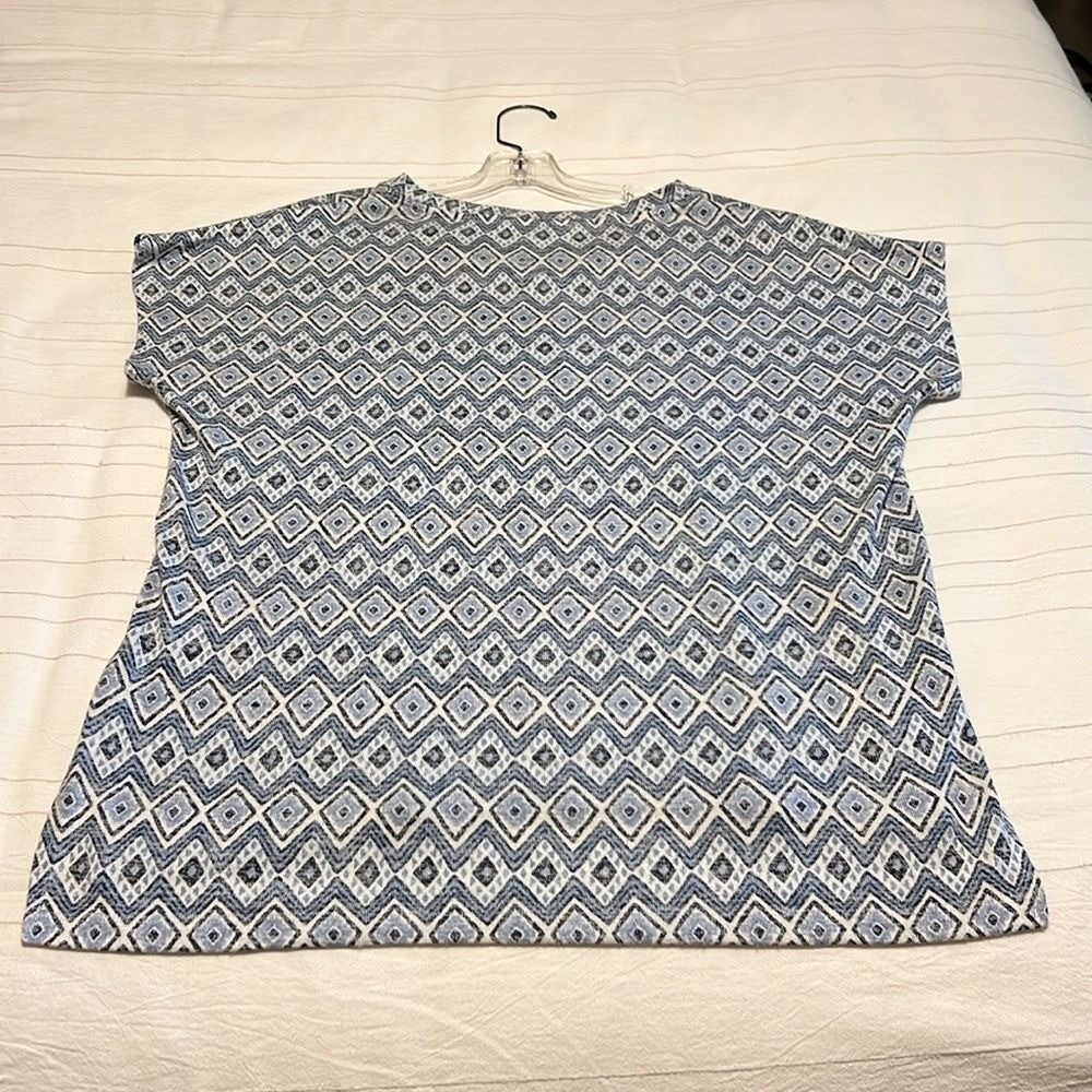 Orvis Classic Collection Blue White Geometric Ikat High Low Top Womens Small