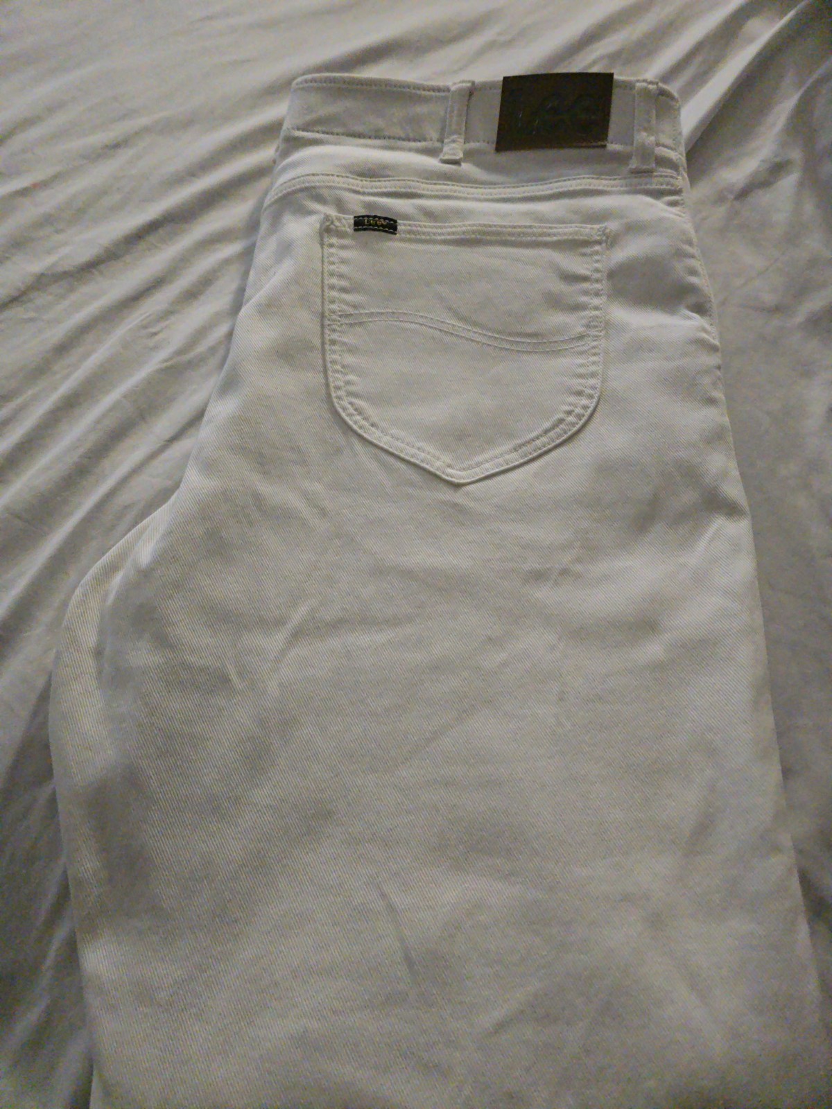 Lee Men’s White Light Wash Straight Regular Fit Stretch Denim Jeans 5-Pocket