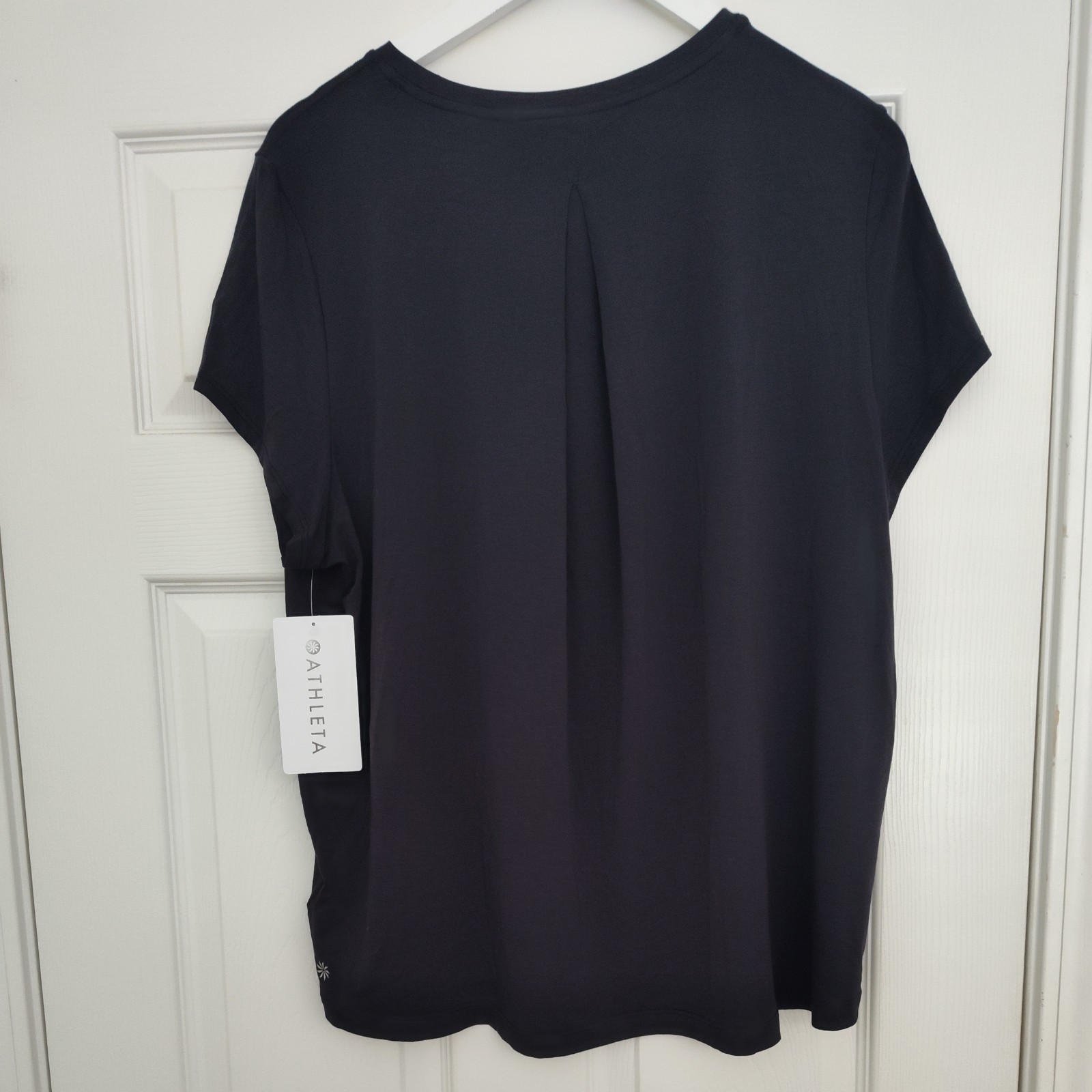 Athleta Women With Ease Cinch Tee Sze M Short Sleeve Breathable Black Active New