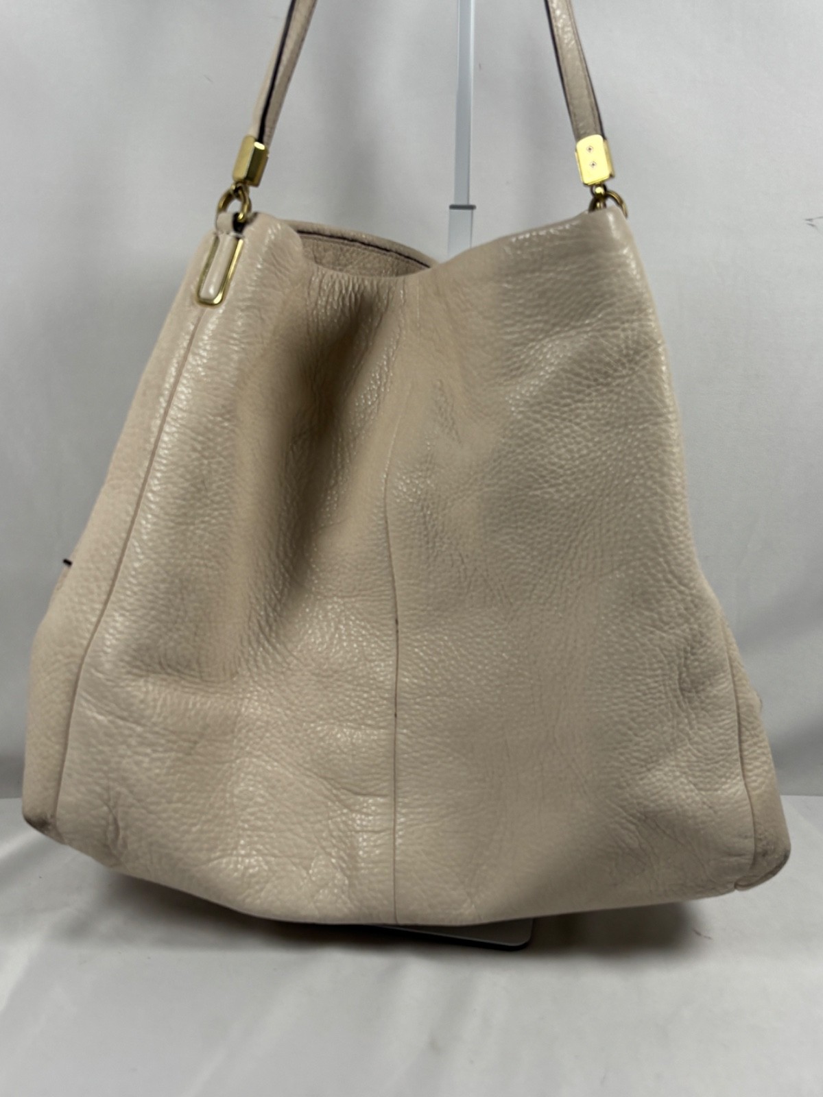 COACH Madison Phoebe 24621 Taupe Pebbled Leather Shoulder Bag