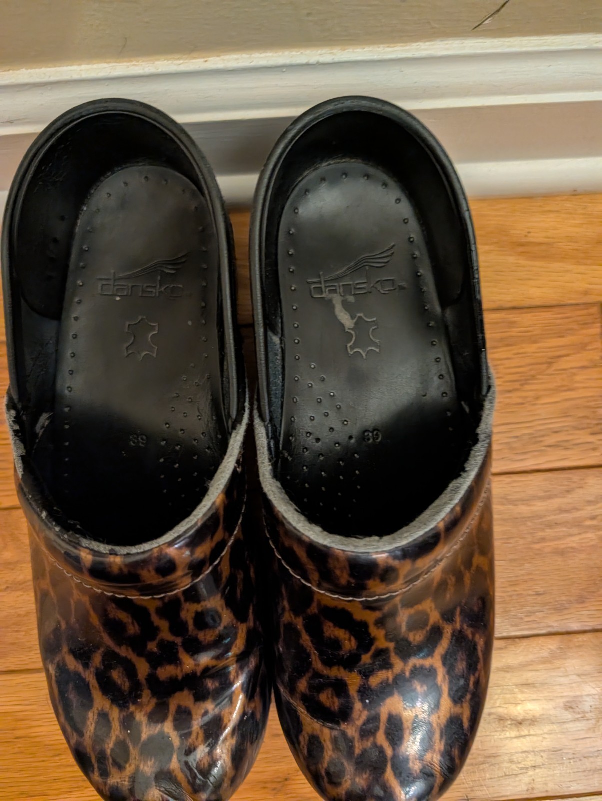 Dansko Women’s Leopard Patent Leather Slip-On Clogs Comfort Slip Resistant 8.5