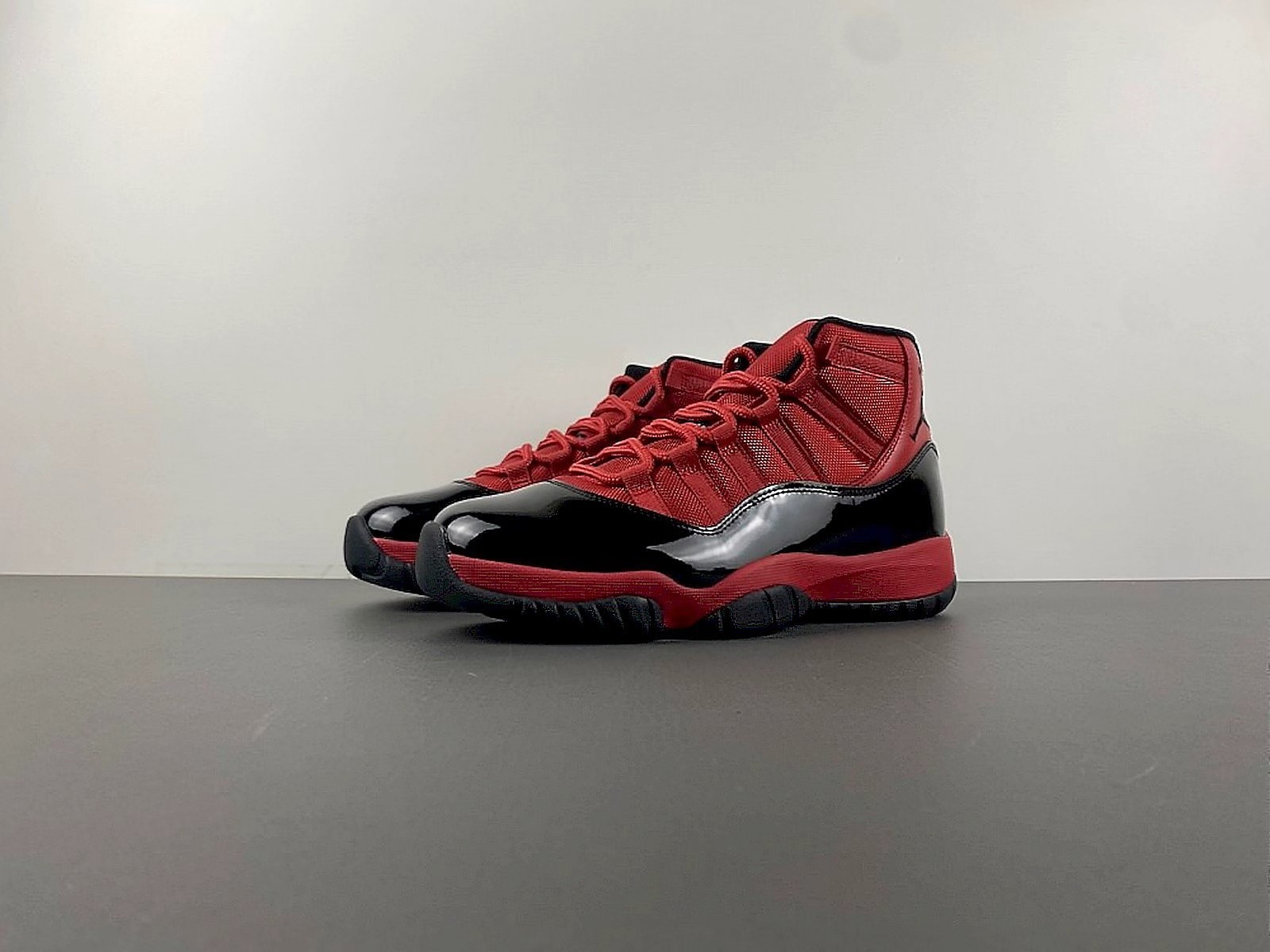 Nike Air Jordan 11 Retro 72-10 Men’s Black Glossy Athletic Shoes