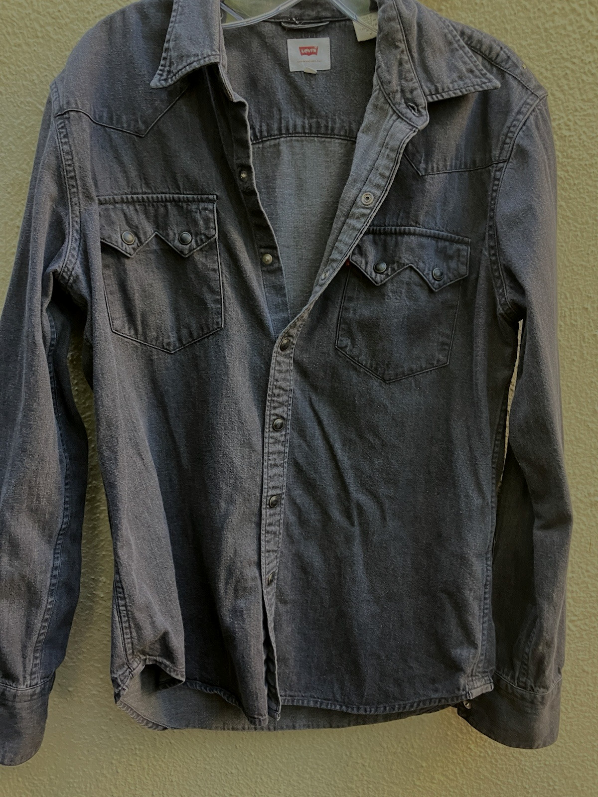 Levis Men Western style Snap Front Denim Shirt Blackish Gray MEDIUM