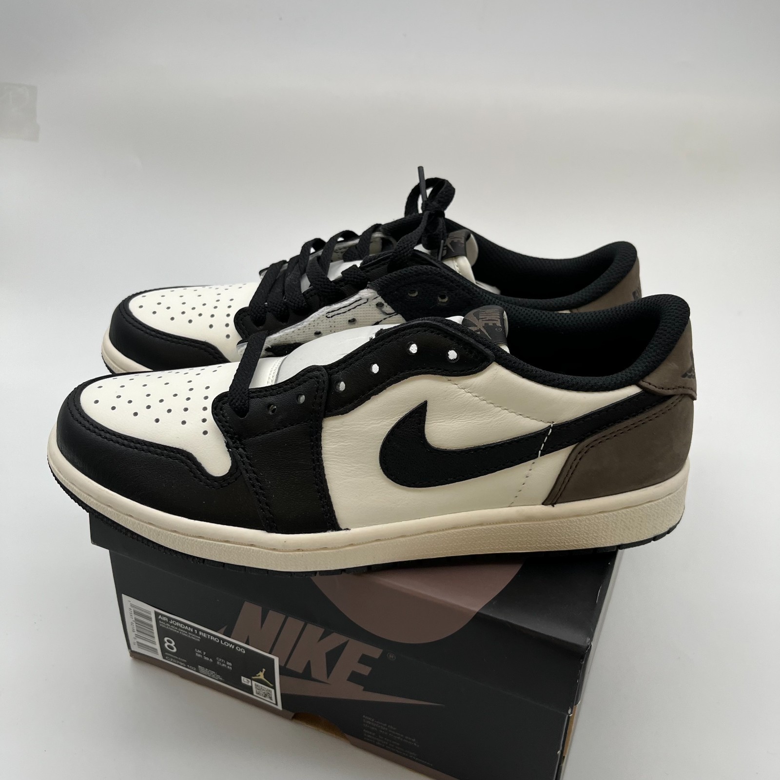 Nike Air Jordan 1 Low OG Sneakers Men’s Mocha Black Lace-Up Atheltic Trainer – 8