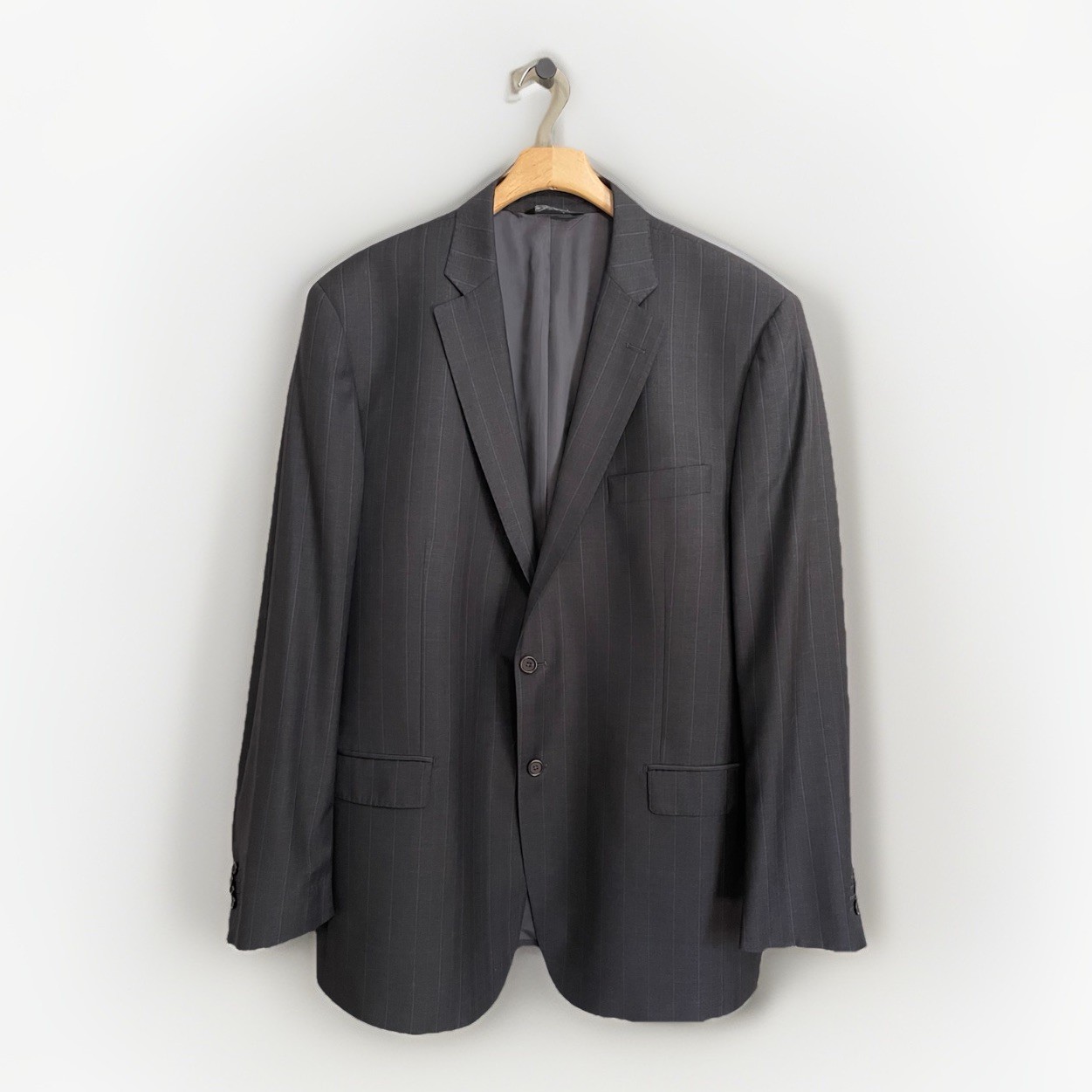 Cloth by Ermenegildo Zegna 48 R “Traveller ” Charcoal Multi Stripe Suit 694