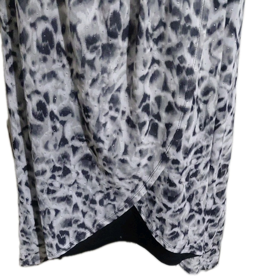 Lily Morgan SZ 2X Animal Print Gray Black Sleeveless Layered Top Silver Beading