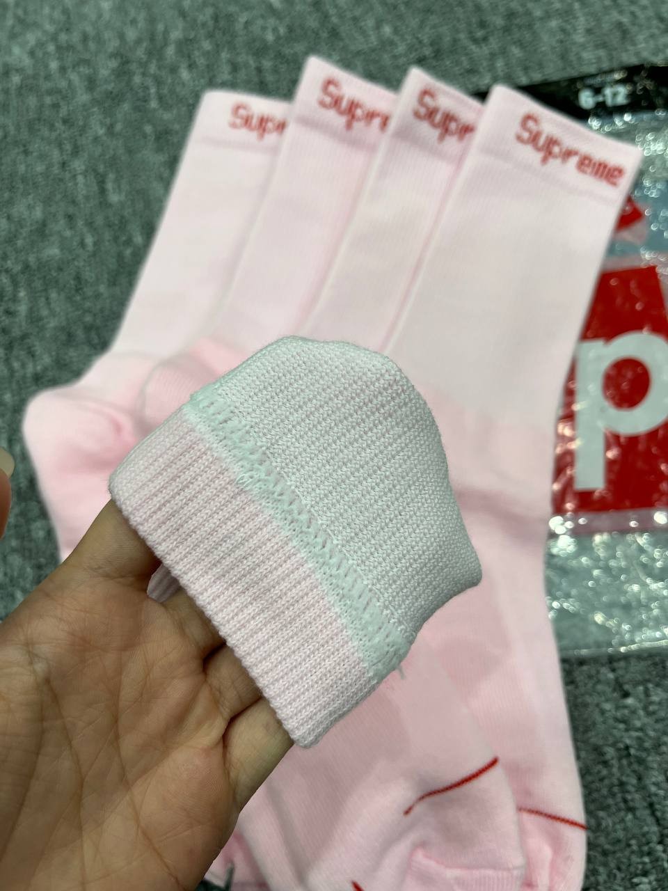 Supreme x Hanes Pink Crew Socks 4-Pack Size 6-12 Hypebeast Fast Ship US
