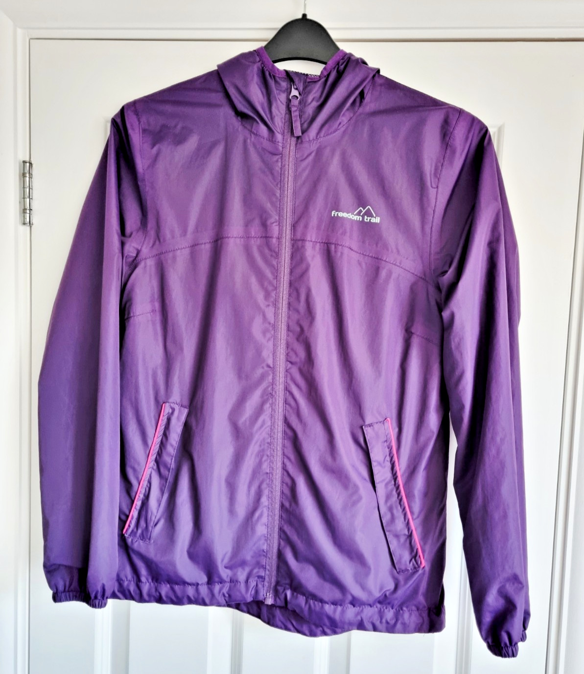 Freedom Trail Womens Windbreaker Jacket Size UK 8 Purple Hooded Showerproof
