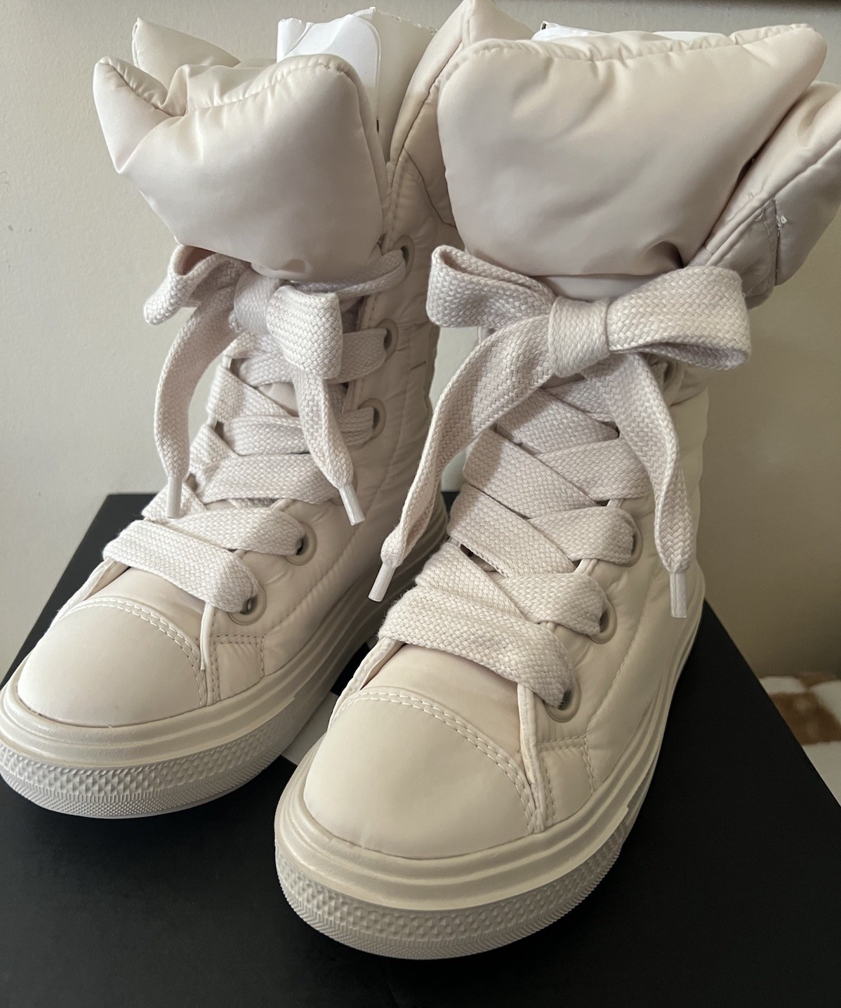 Converse CTAS Elements Boots X Hi Light Dune/Ivory A14273C Women’s Size 8 BNIB