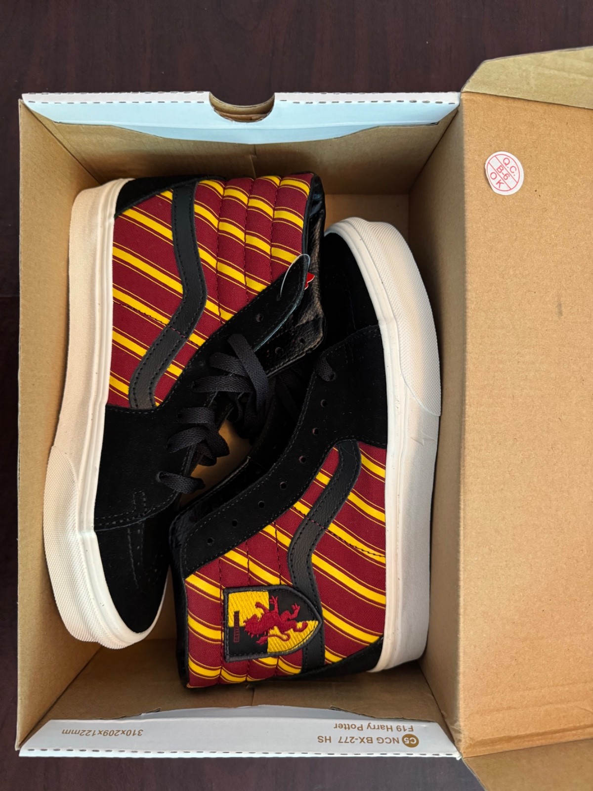 Harry Potter x Vans Sk8- High Gryffindor Size 6.5 mens 8.0 women’s