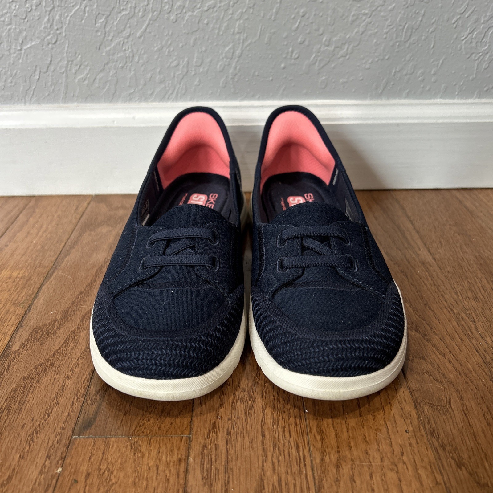 Skechers On The Go Flex Top Notch Slip Ins Shoes Women’s Size 5.5 Navy Blue