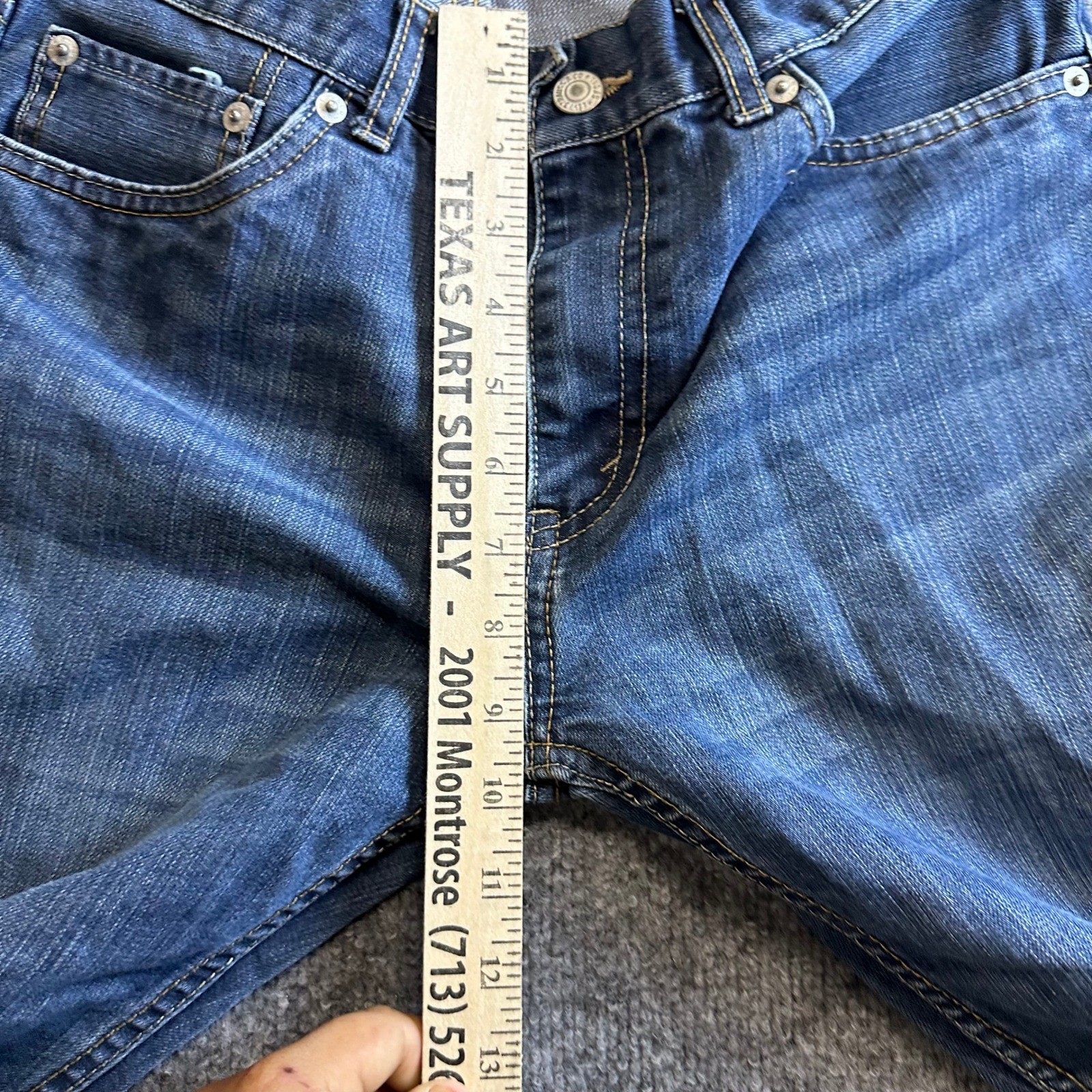 Levi’s Jeans Mens Size 18 Reg Blue 505 Regular Fit Straight Leg Denim W29 L29