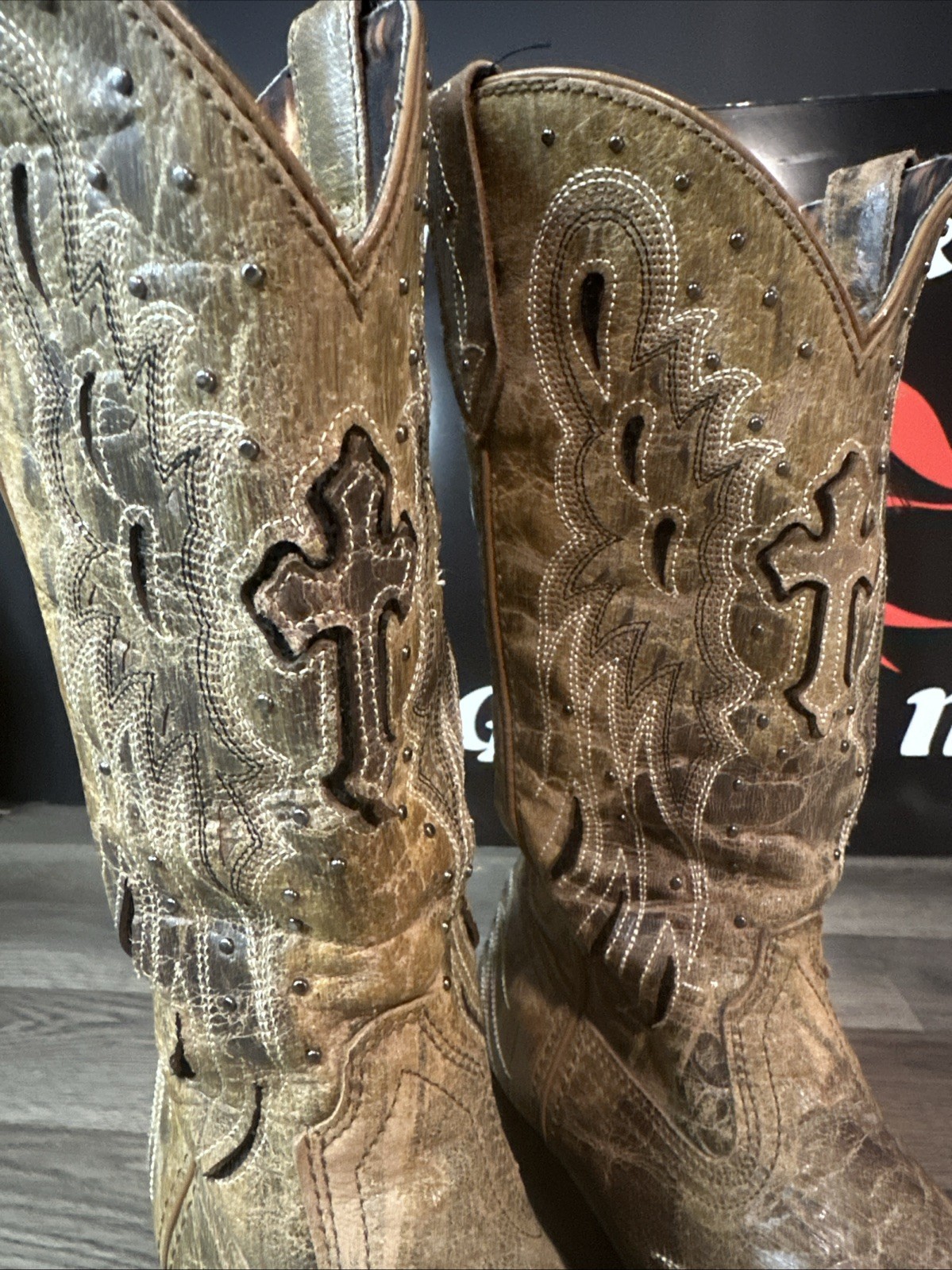 Woman’s Loredo Crosswing Snip Toe Cow Girl Boots Size 9M