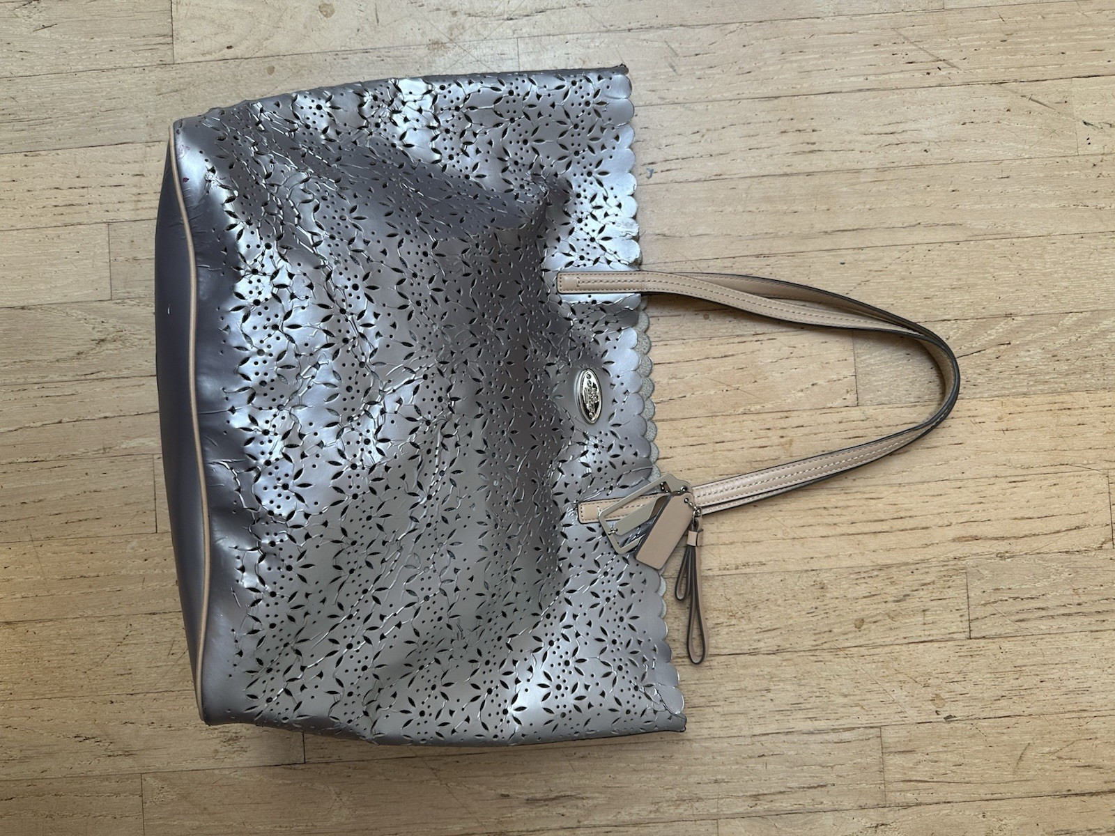 COACH Metro Eyelet Leather Tote With Tags And Attached Pouch Silver