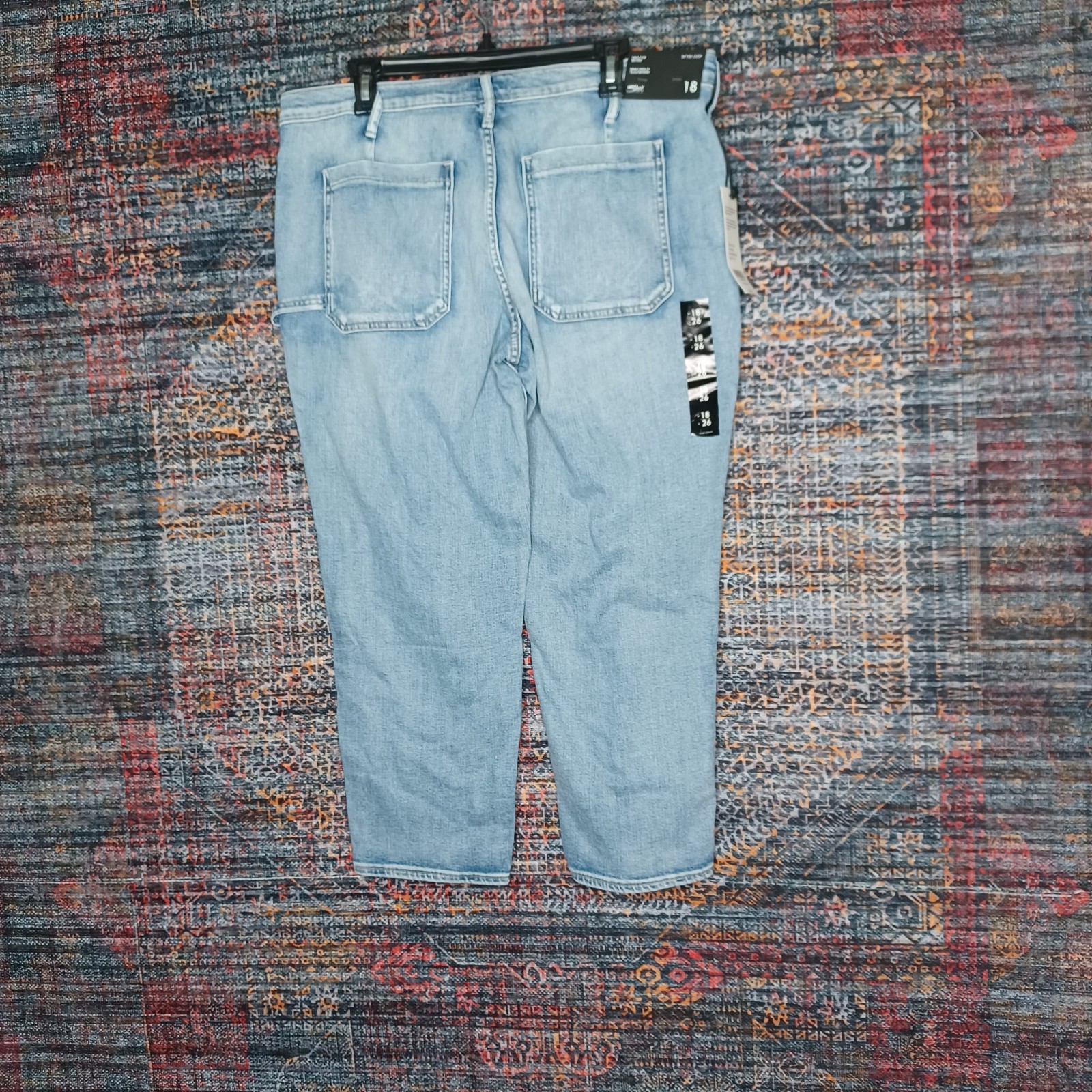Silver Jeans womens light wash ankle slim mid rise In the Loop 18 NWT