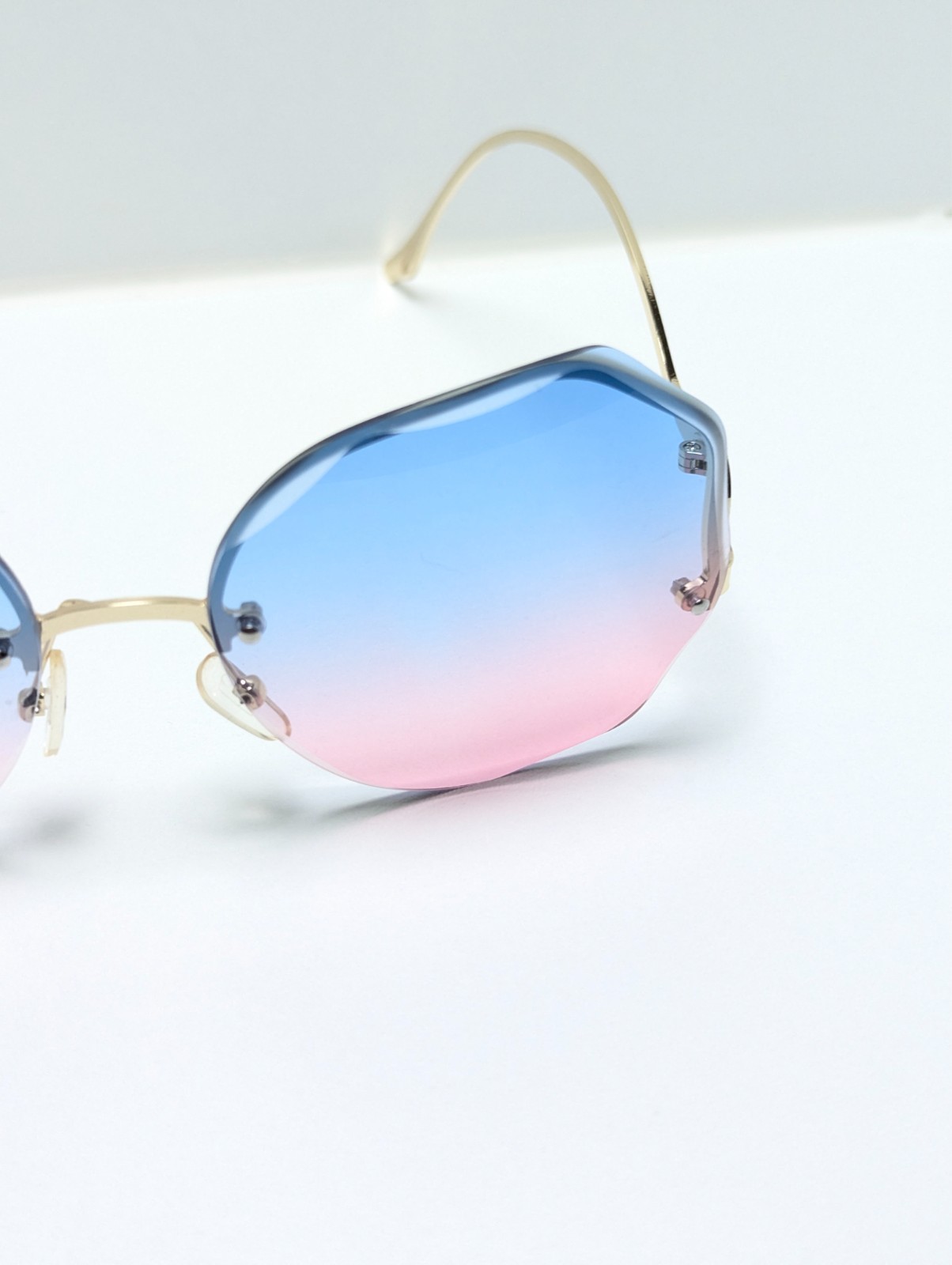 Chic Blue Pink Gradient UV Gold Geometric Semi Rim Women’s Fashion Sunglasses
