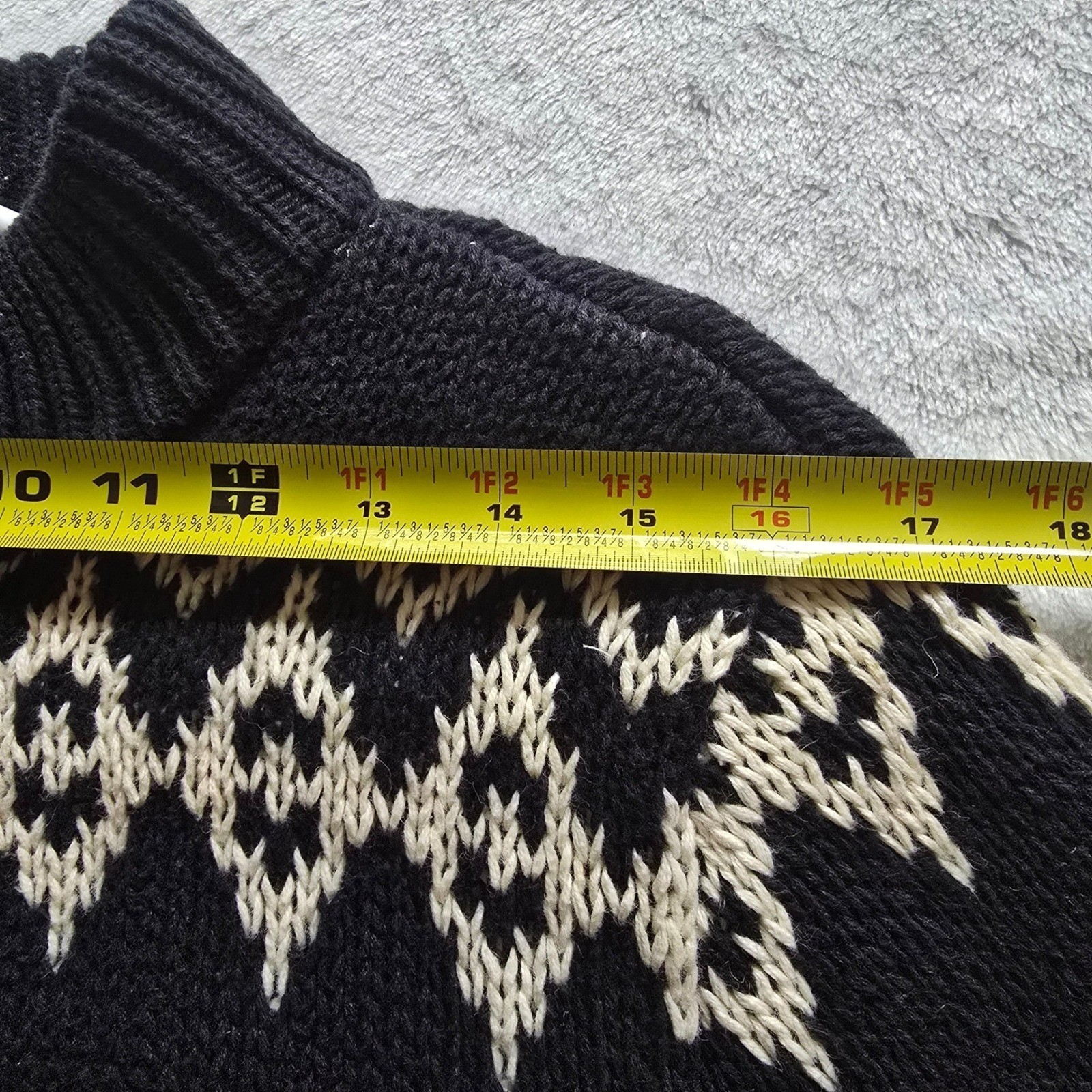 New York & Company Fair Isle Zip Sweater XL Black off White Nordic Snowflake