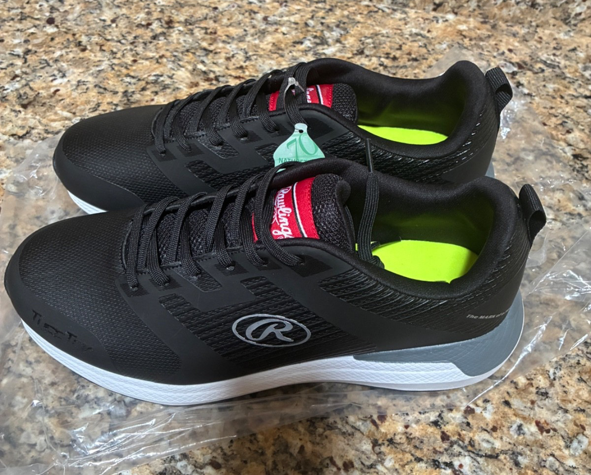 Brand New! Rawlings Men’s League Softball/Baseball Turf Shoes Black Size 9 D
