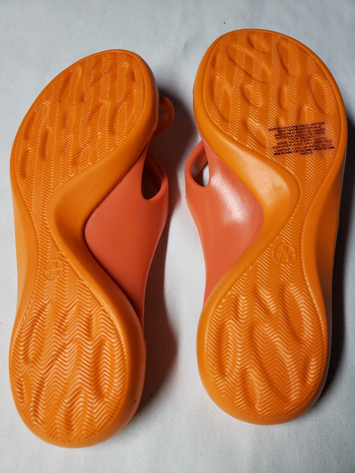 Bright THONG SANDALS, ORANGE, sz M, man made materials.